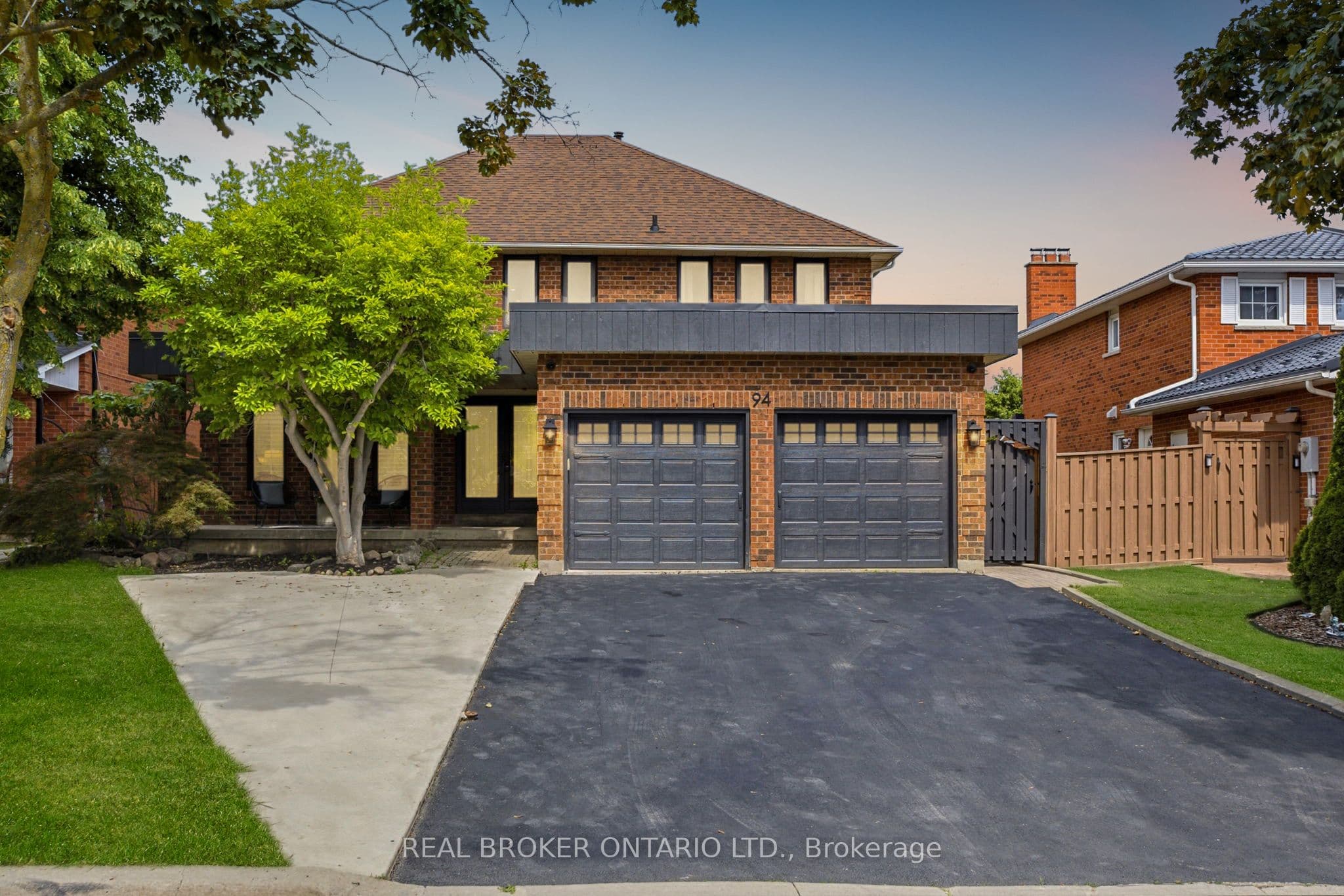 94 Roxana Avenue photo 1