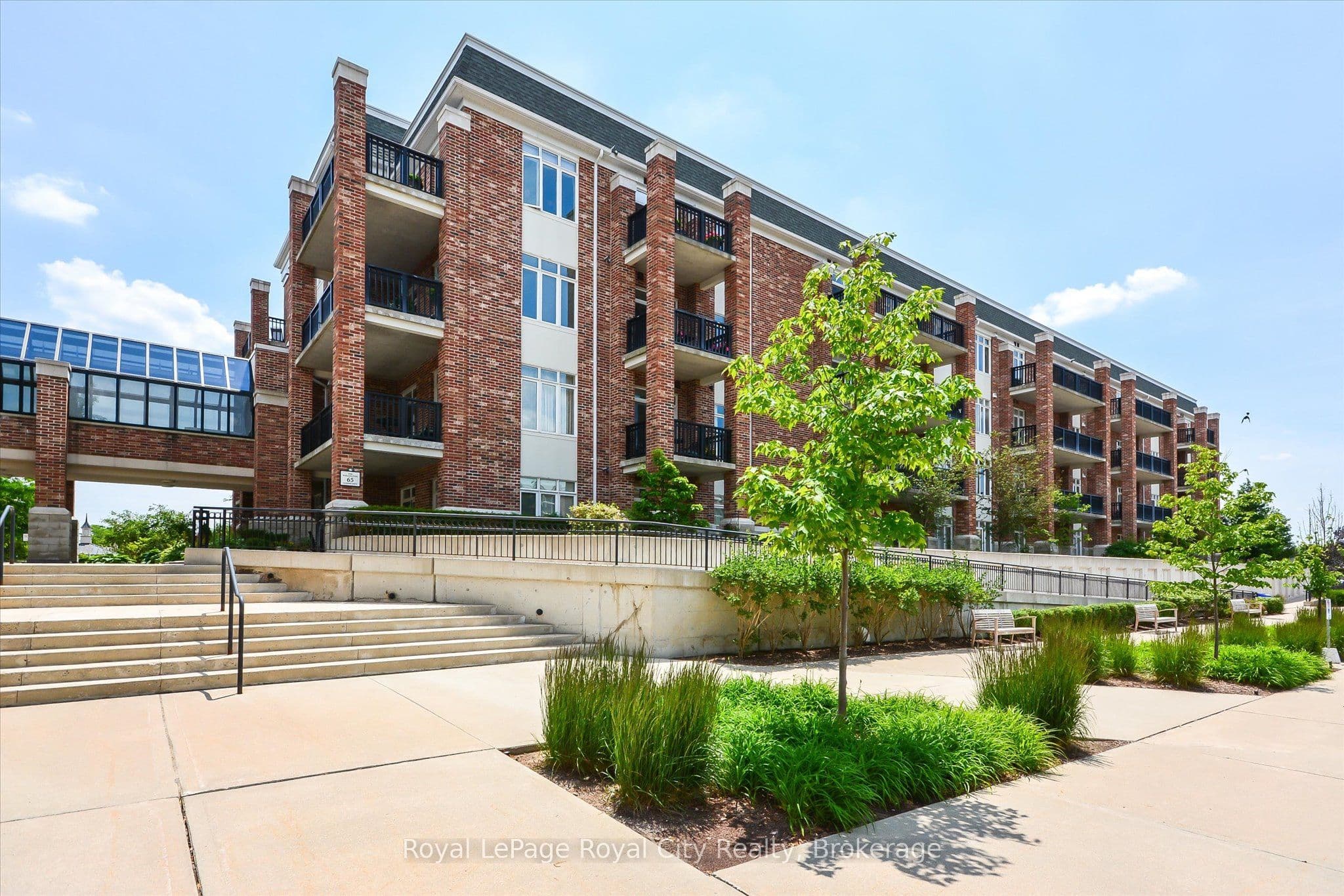 Unit 401 65 Bayberry Drive photo 1