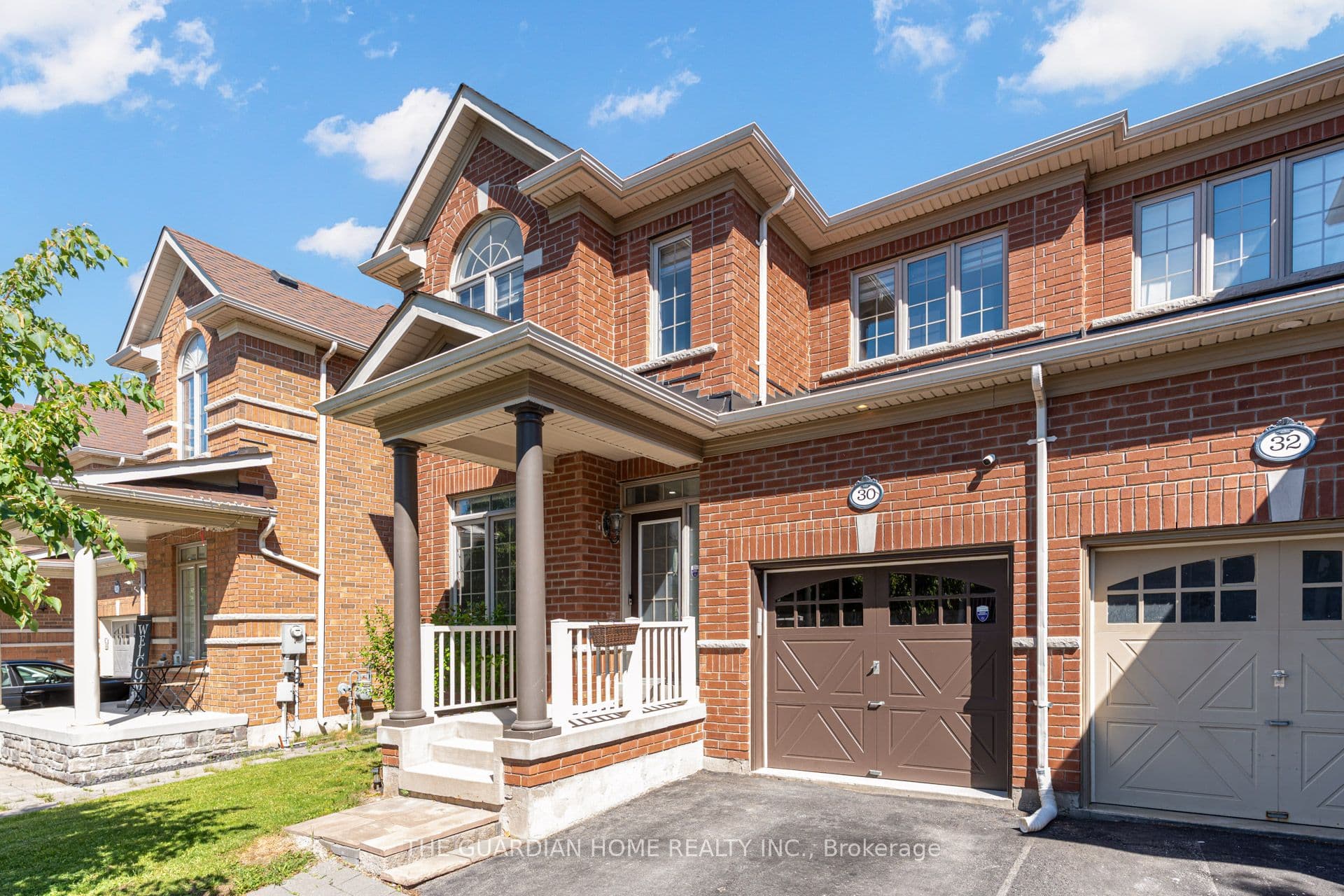 30 Aird Court photo 1