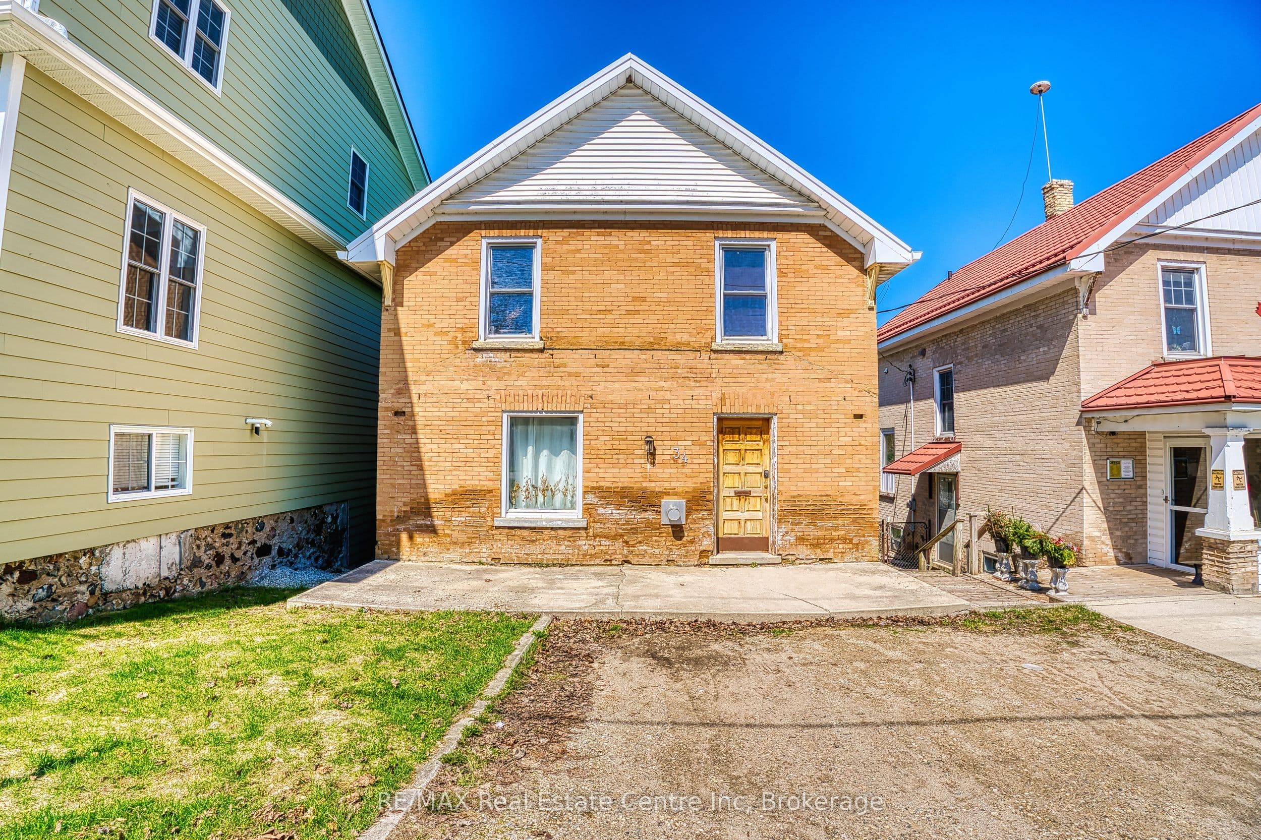 34 Wellington Street photo 1