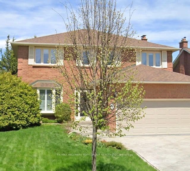 64 Golf Links Drive photo 1