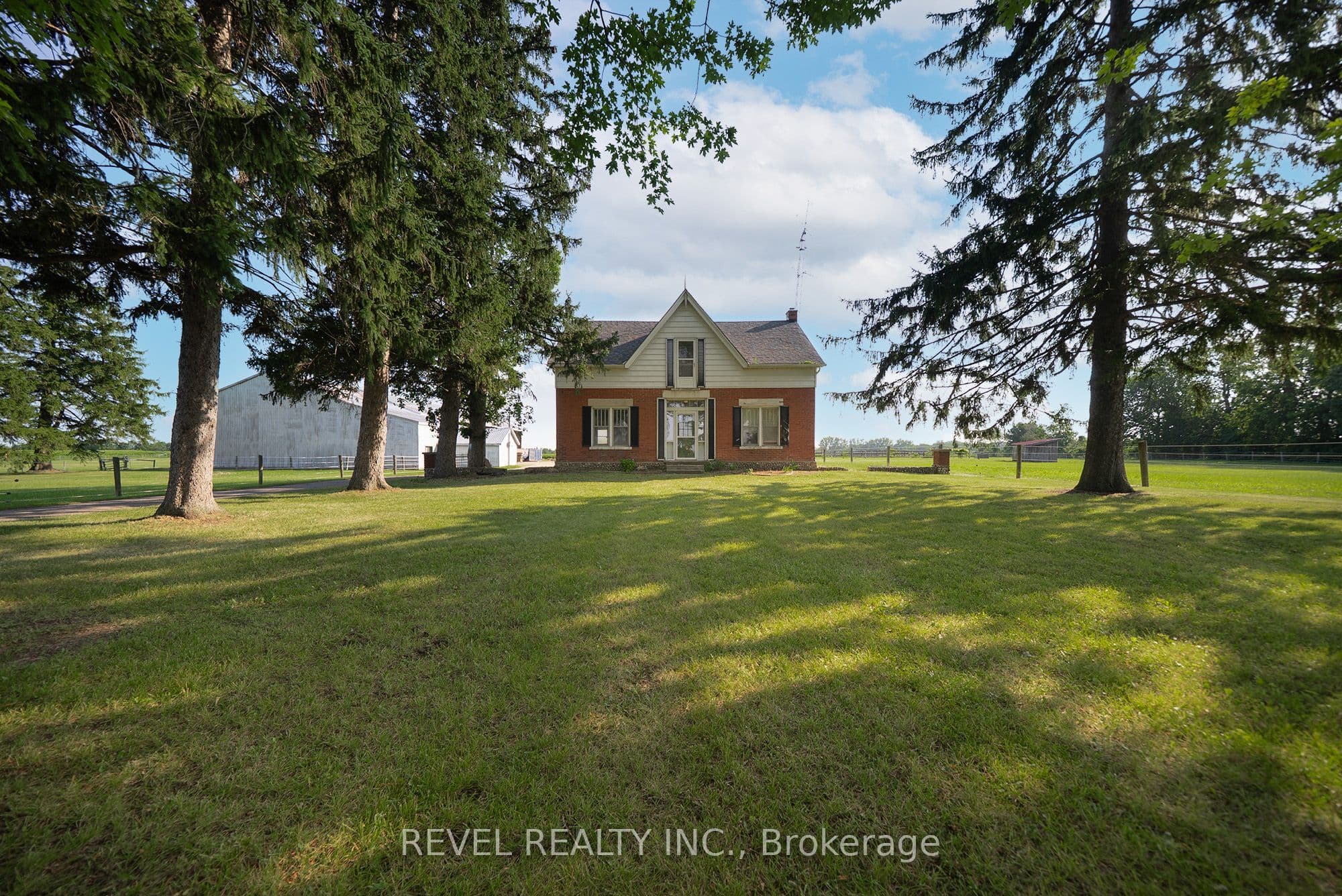 413 Ellis Avenue photo 1