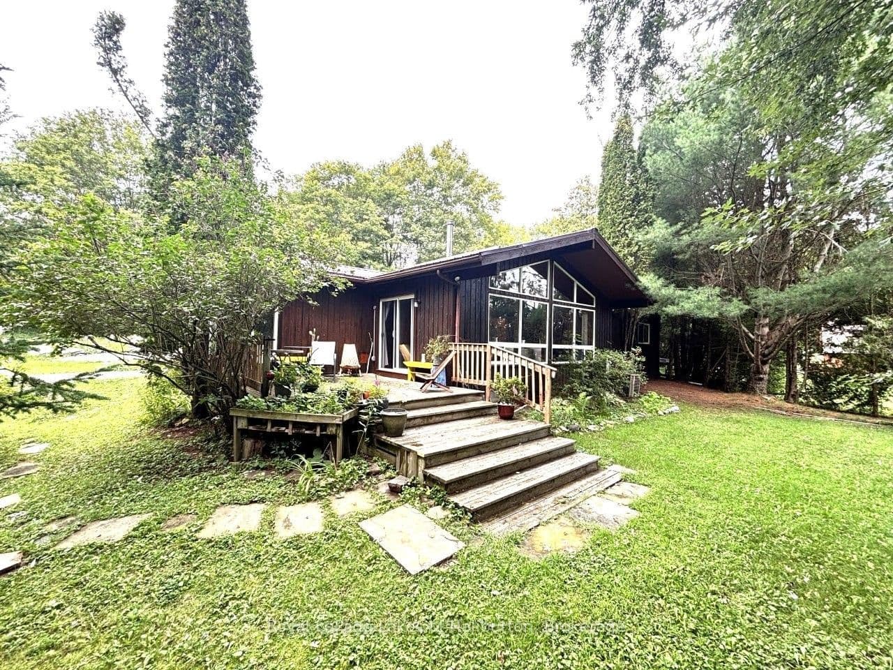 10 Nevison Drive photo 1