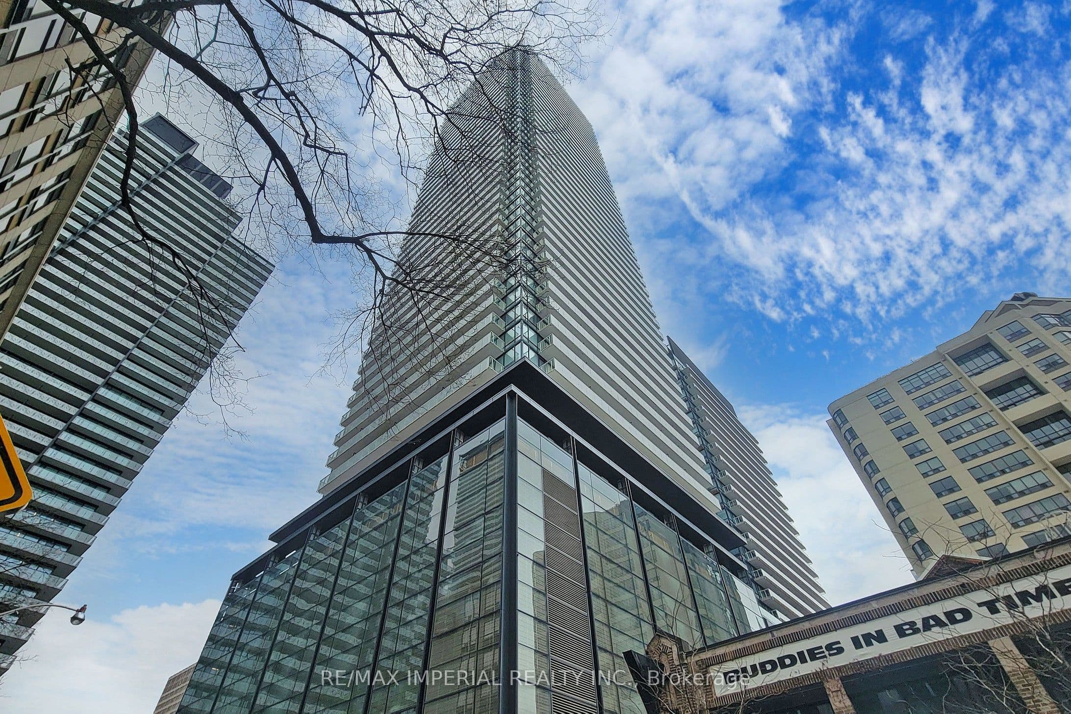 Unit 2111 501 Yonge Street photo 1