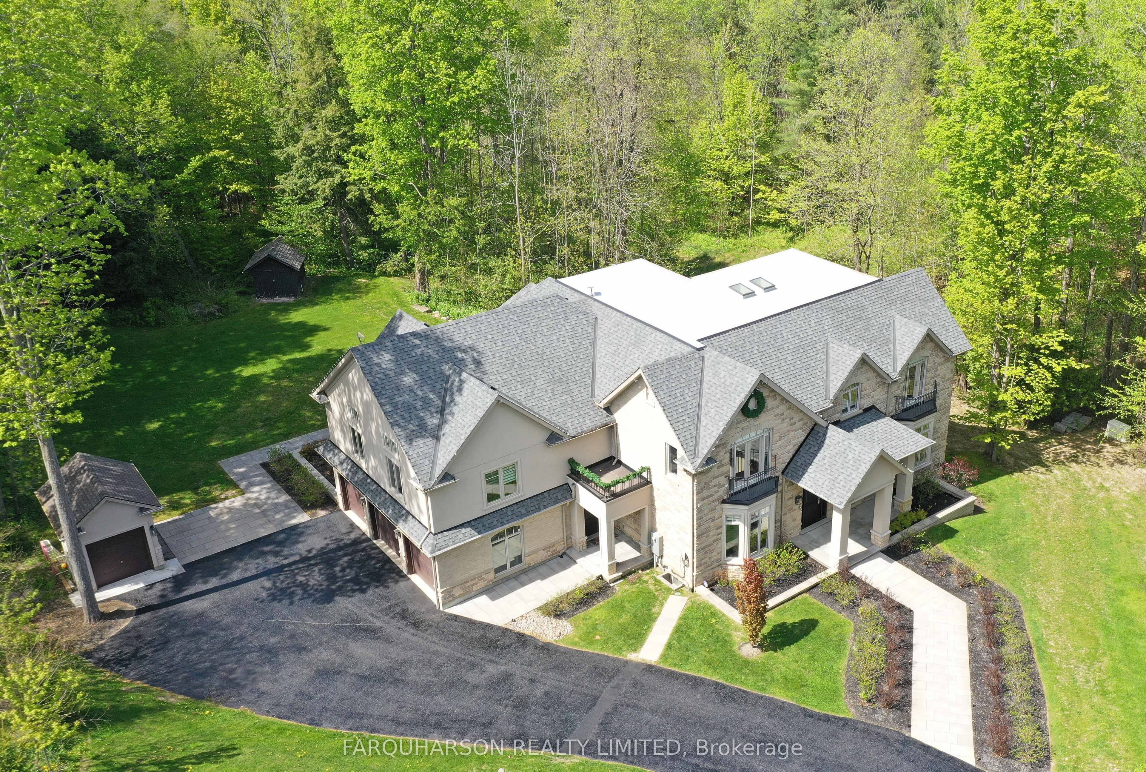 19 Glenhill Trail photo 1