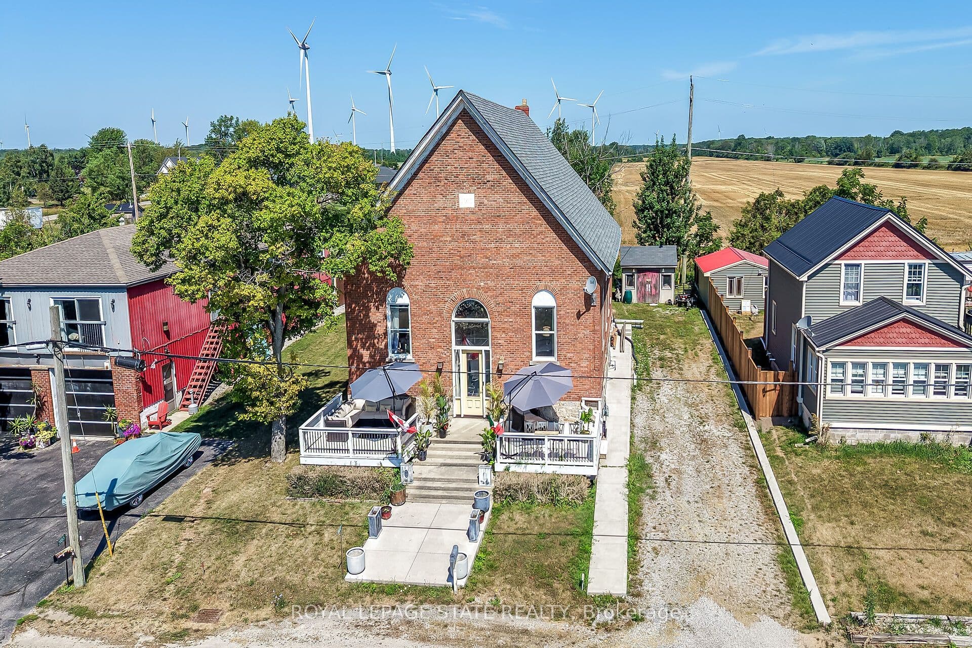 2687 North Shore Drive photo 1