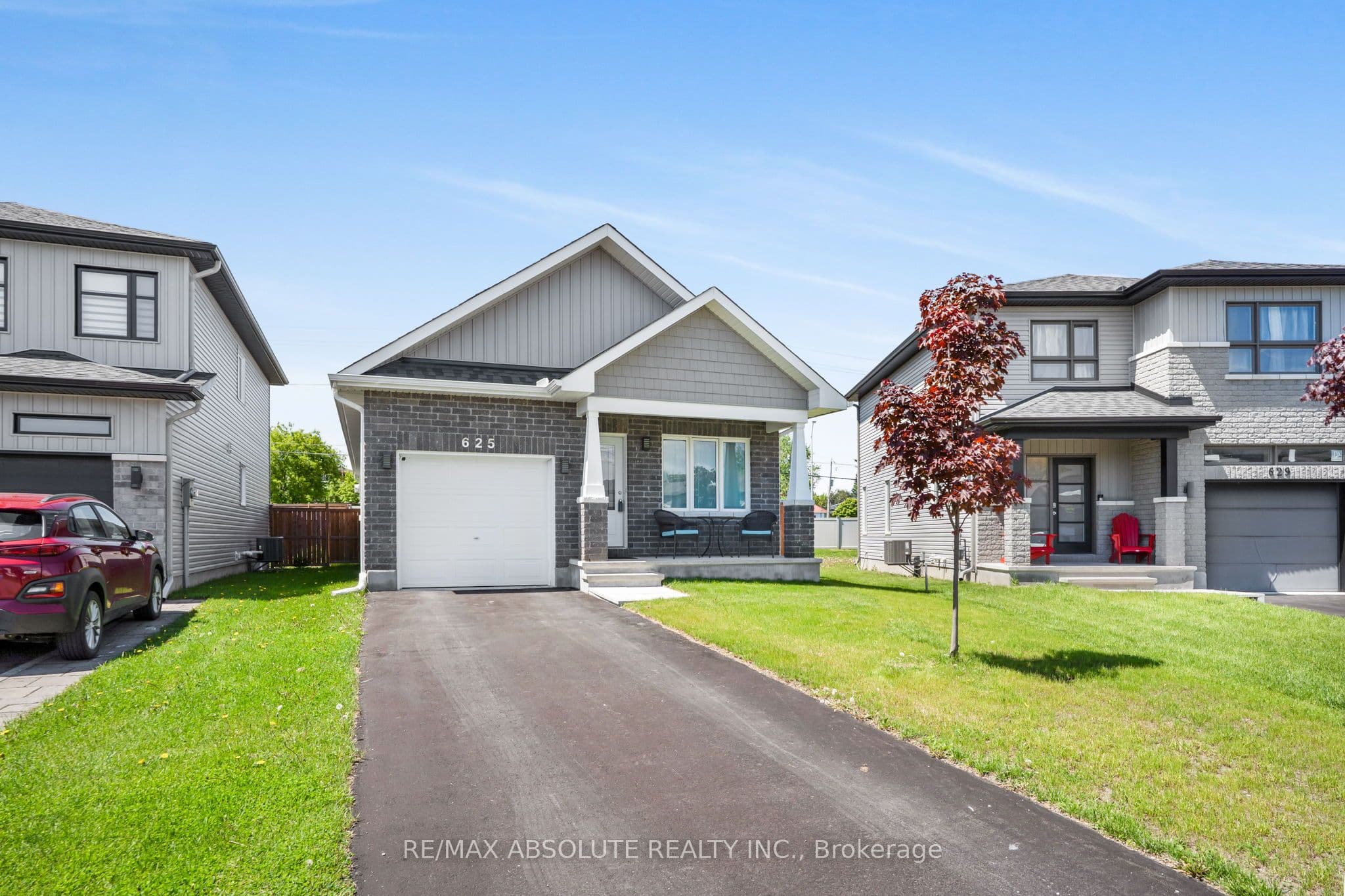 625 Robert Street photo 1