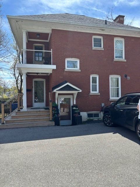 12 Vincent Street photo 1