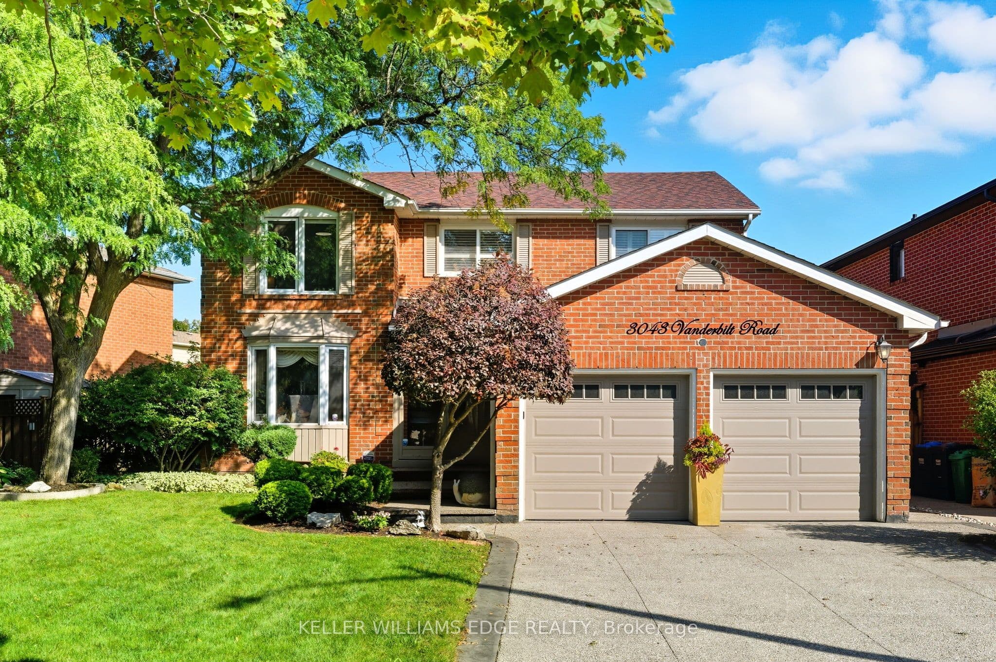 3043 Vanderbilt Road photo 1