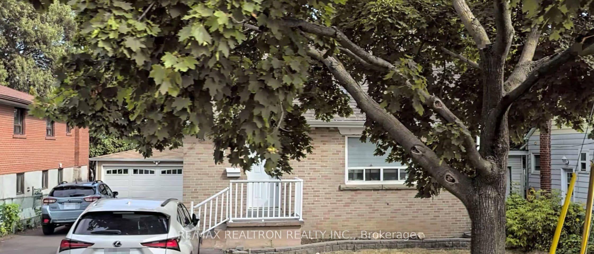 52 Glen Cameron Road photo 1