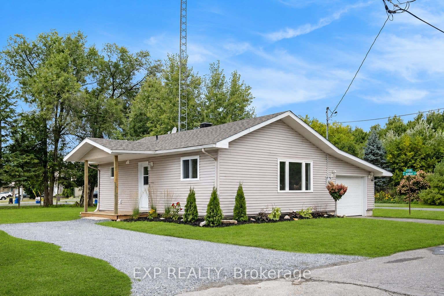 68 Andrew Street photo 1