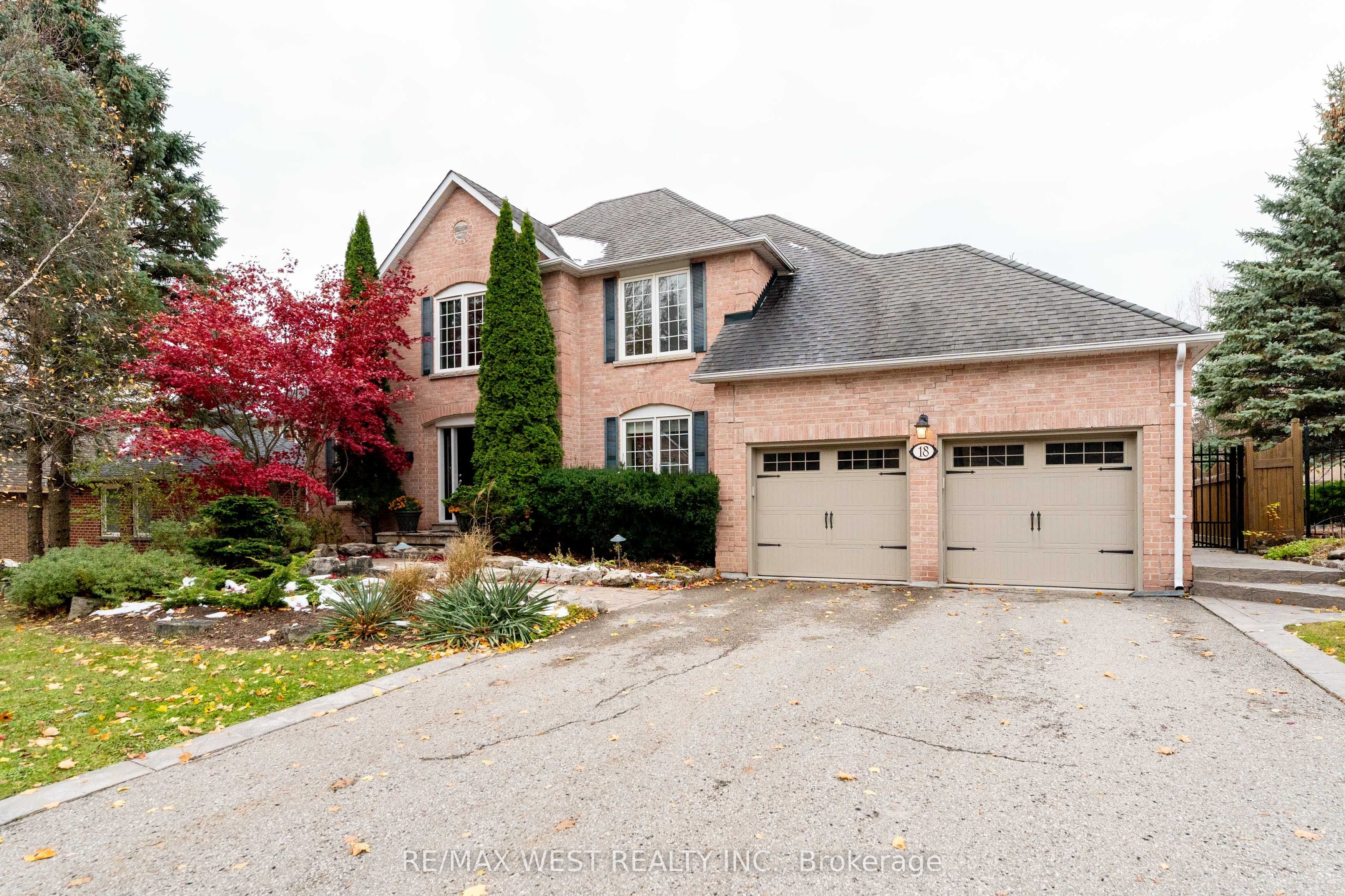 18 Harrowsmith Place photo 1