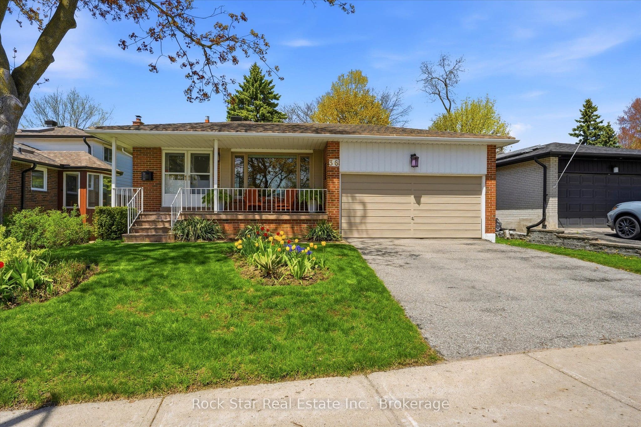 36 LANGEVIN Crescent photo 1