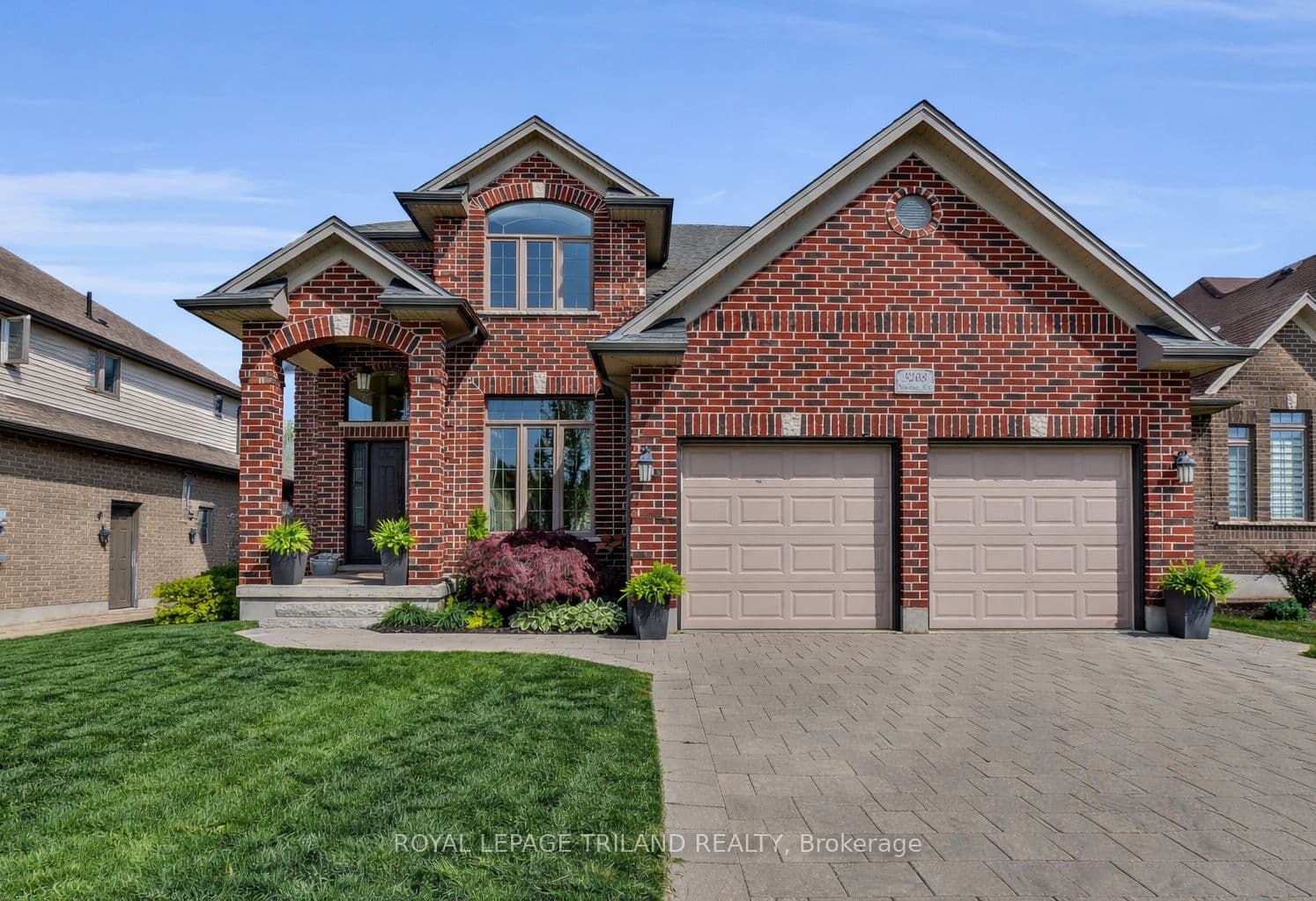 3208 Morgan Avenue photo 1