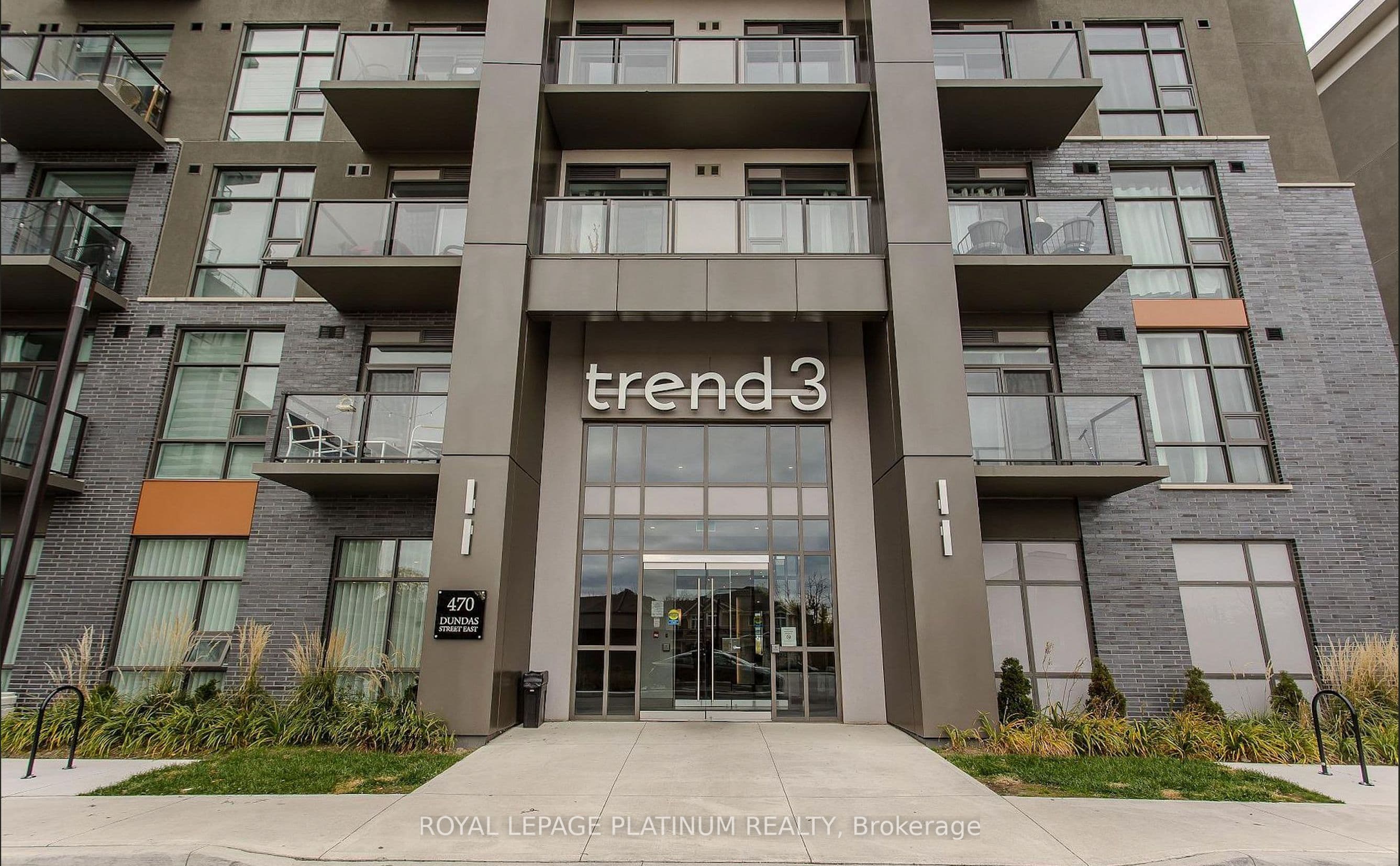 Unit 114 470 Dundas Street photo 1