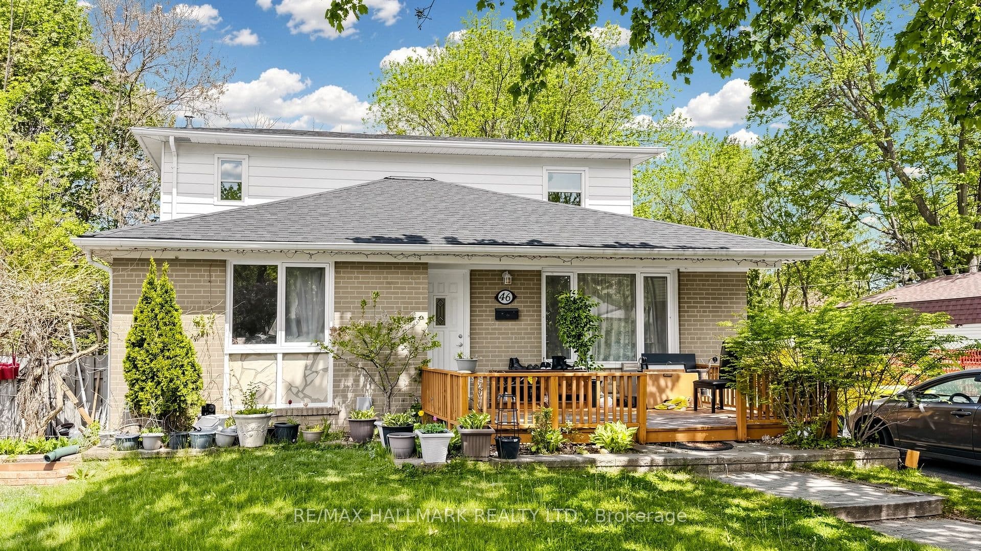 46 Collins Crescent photo 1