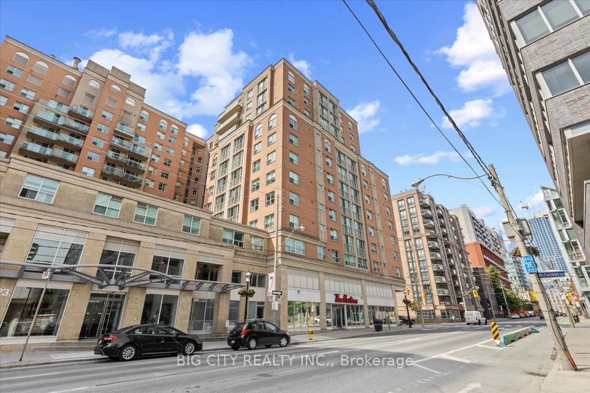 Unit 556 313 Richmond Street photo 1