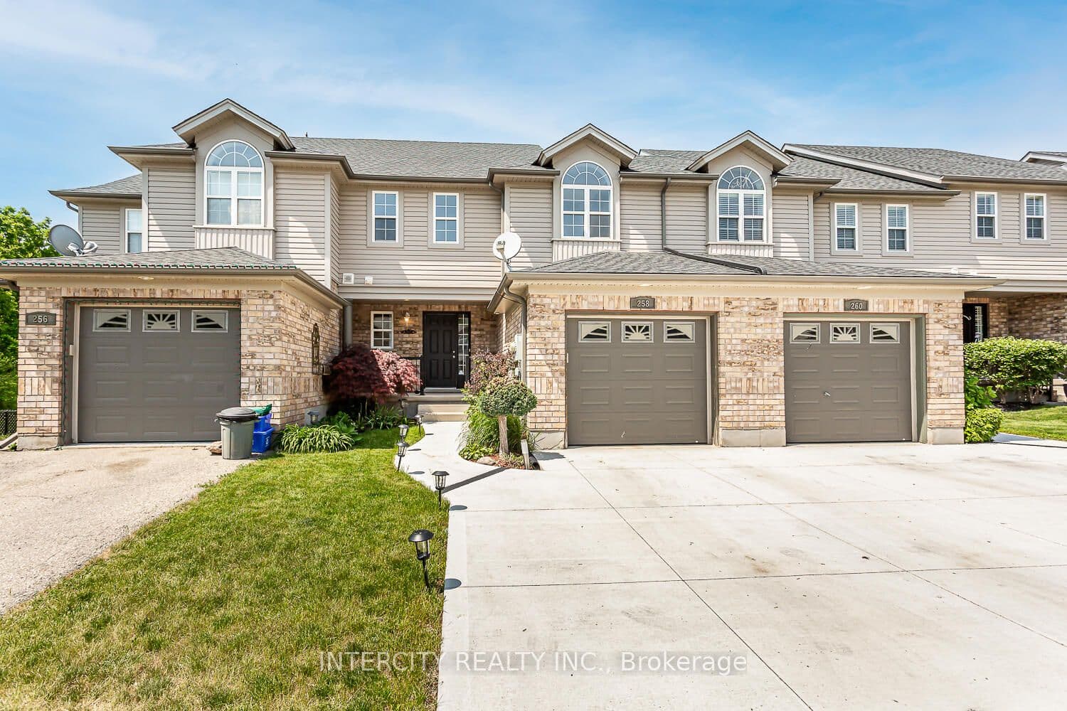 258 Mcmeeken Drive photo 1