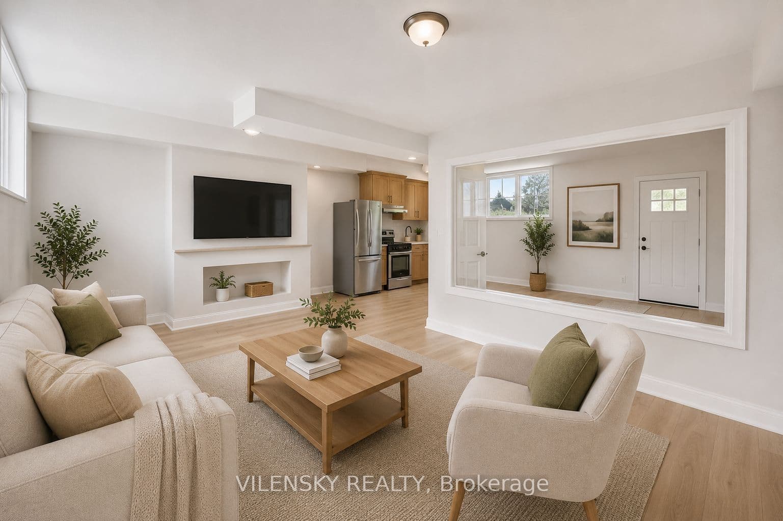 99 Sophia Street photo 1