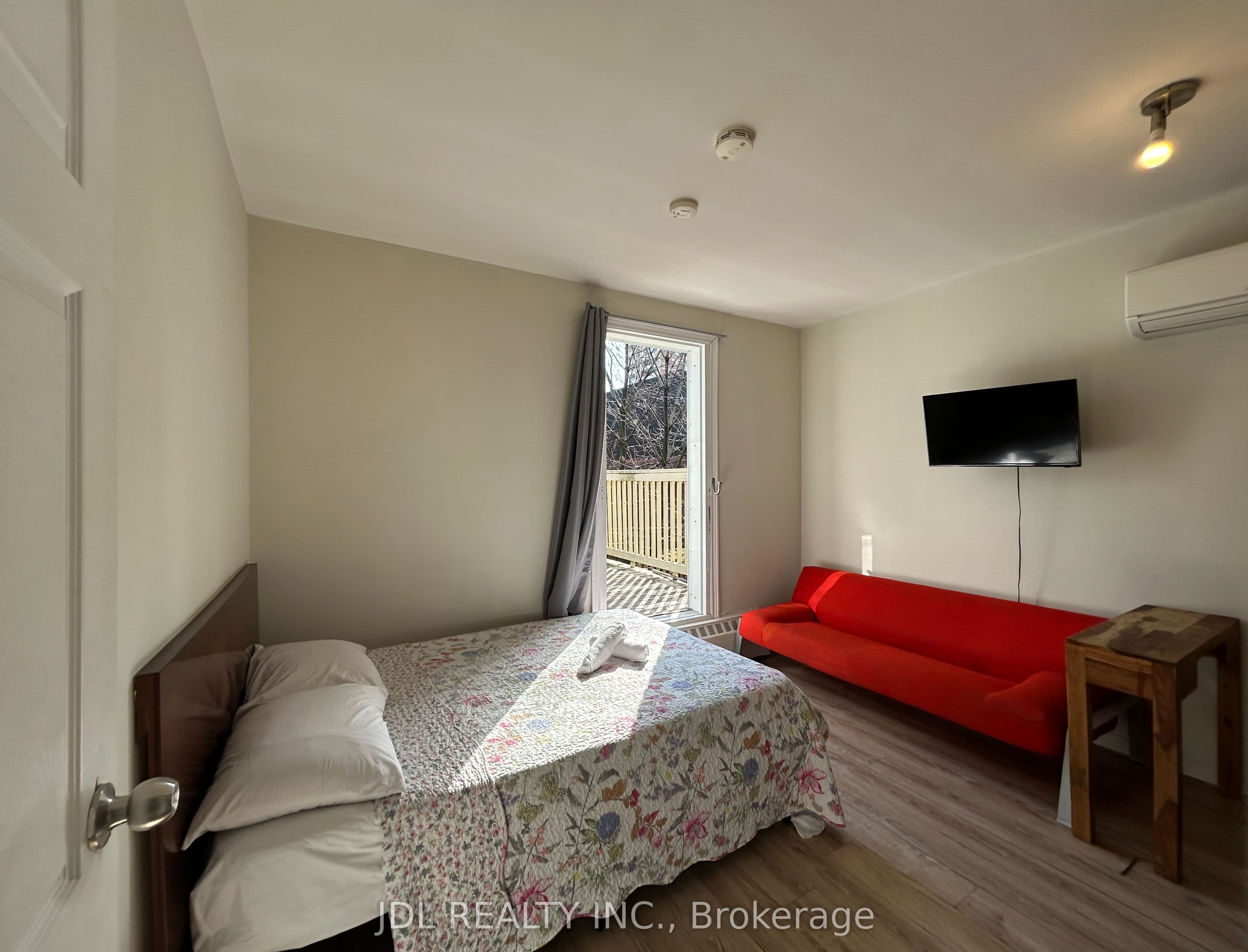 Unit Suite A/B 3 Pembroke St Street photo 1
