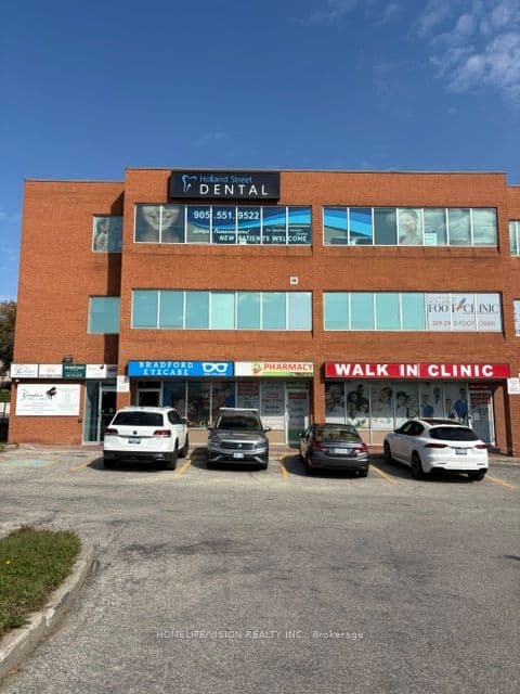 Unit 100F 107 Holland Street photo 1