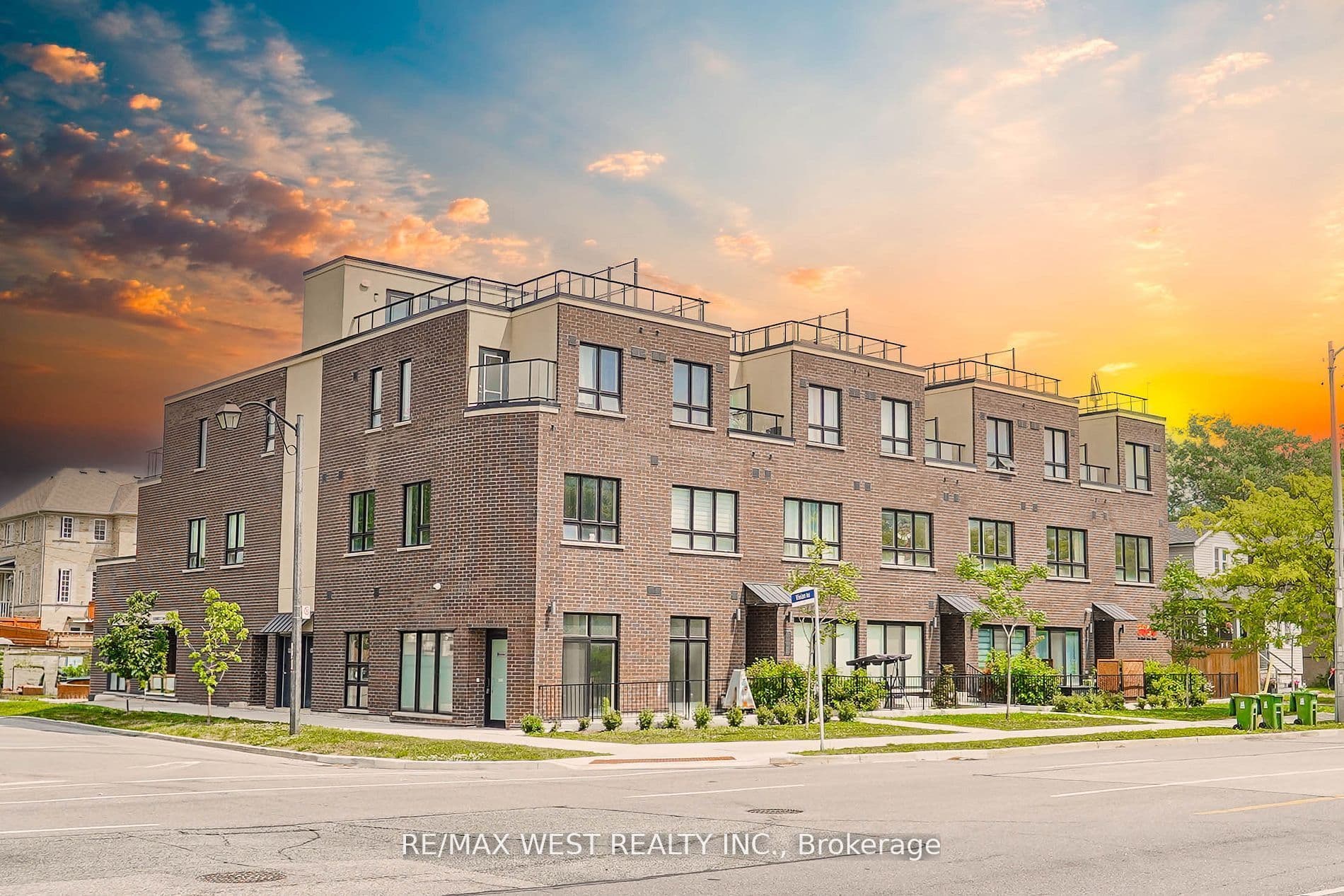 Unit 110 3686 St Clair Avenue photo 1