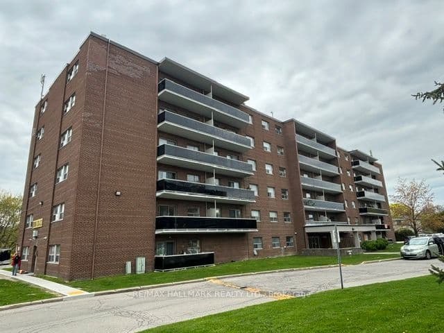 Unit 2-109 515 North Service Road photo 1