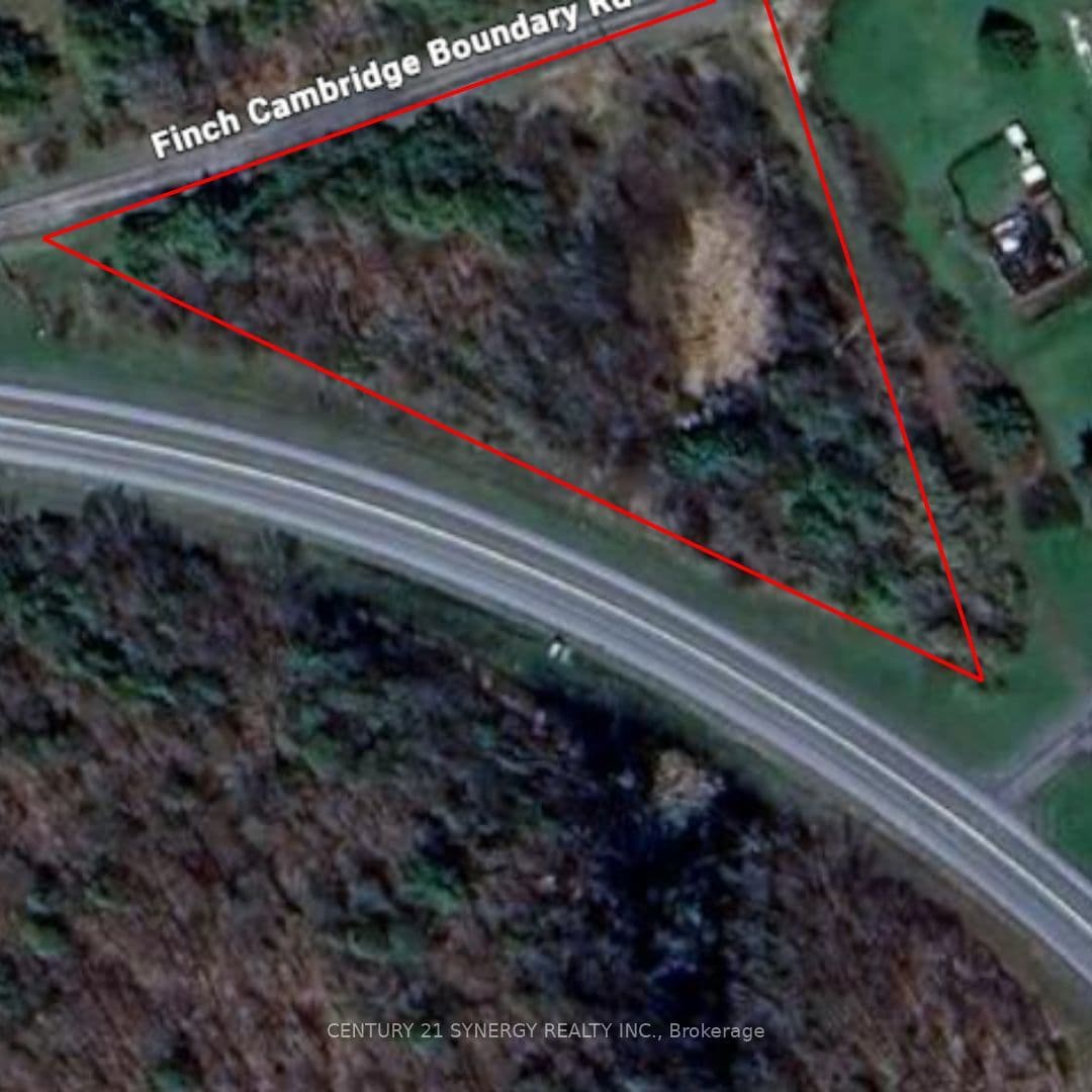 1512 Finch Cambridge Boundary Road photo 1