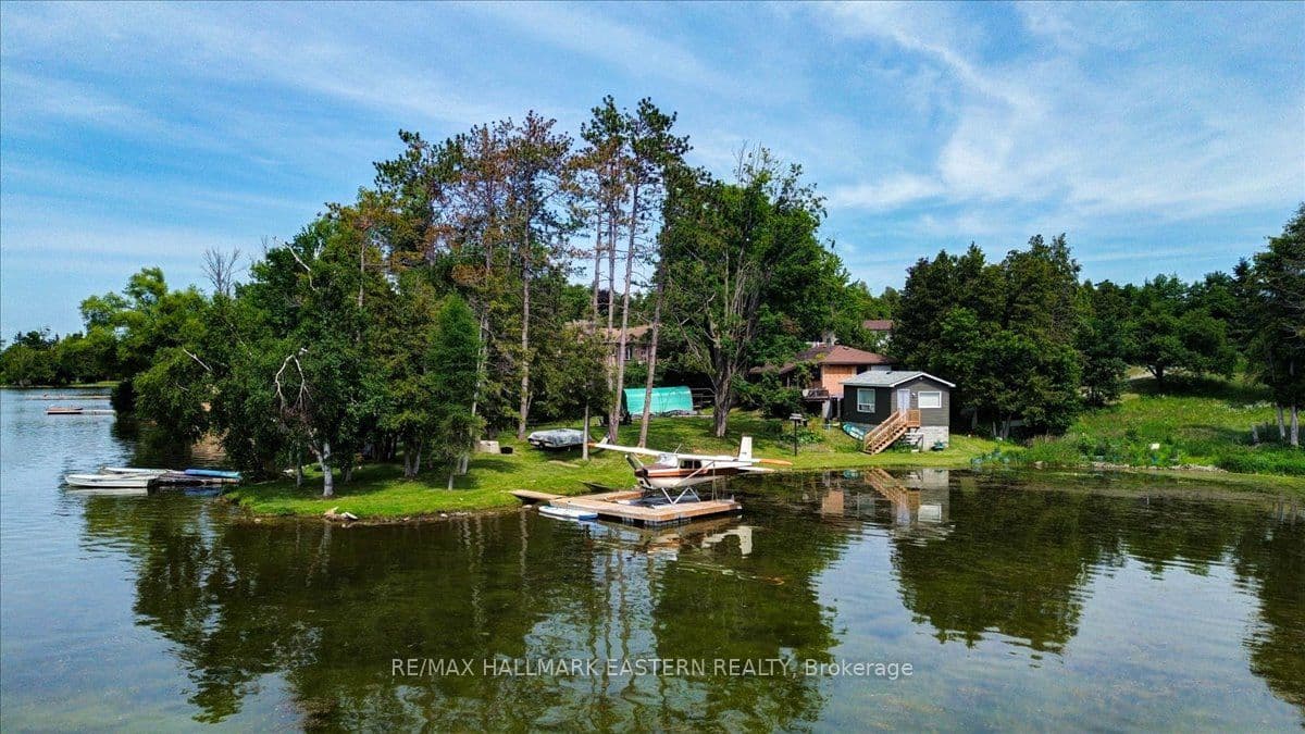 82 Maryland Drive photo 1