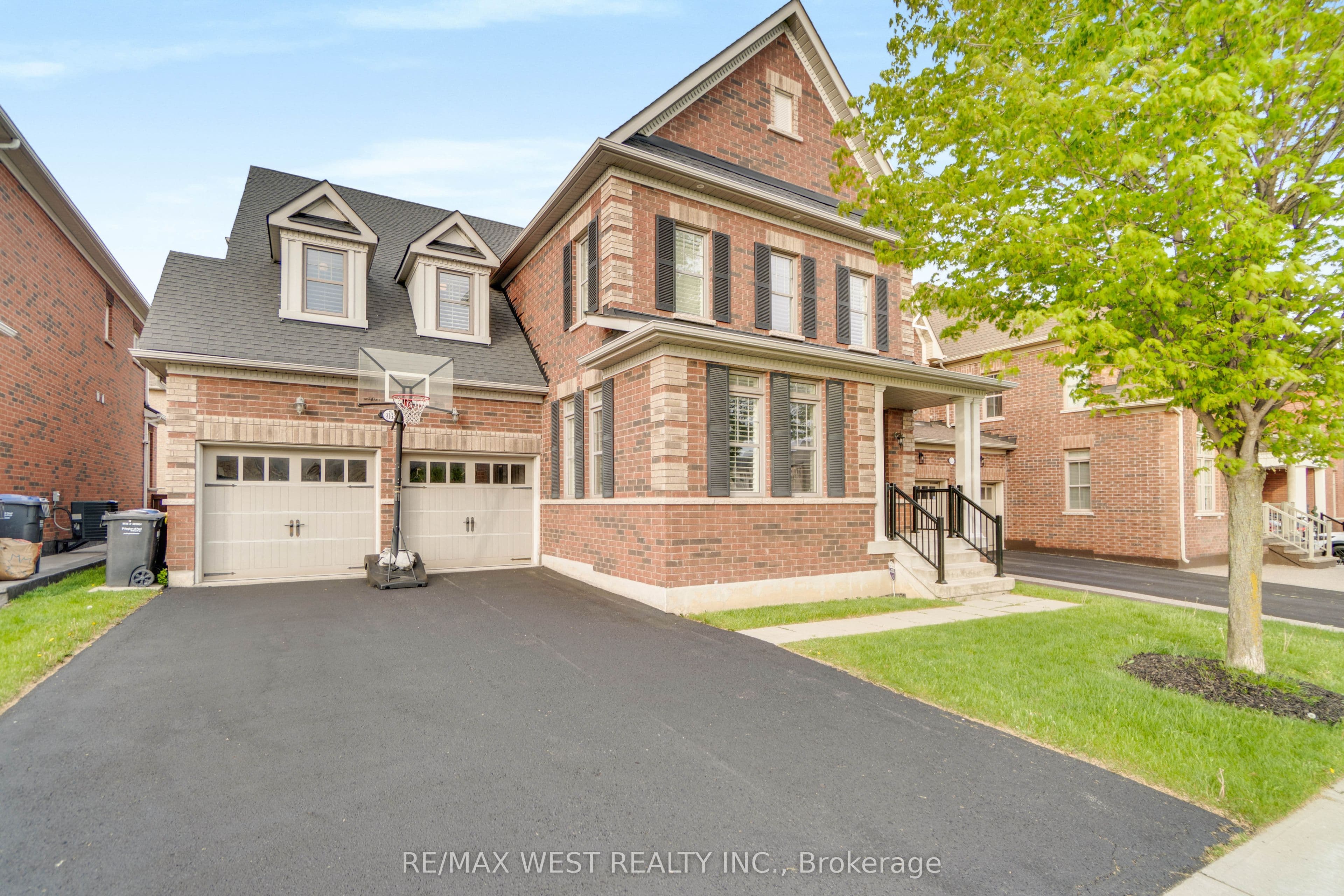 9165 Creditview Road photo 1