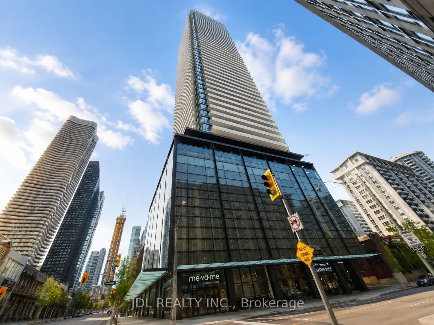 Unit 3502 501 Yonge Street photo 1