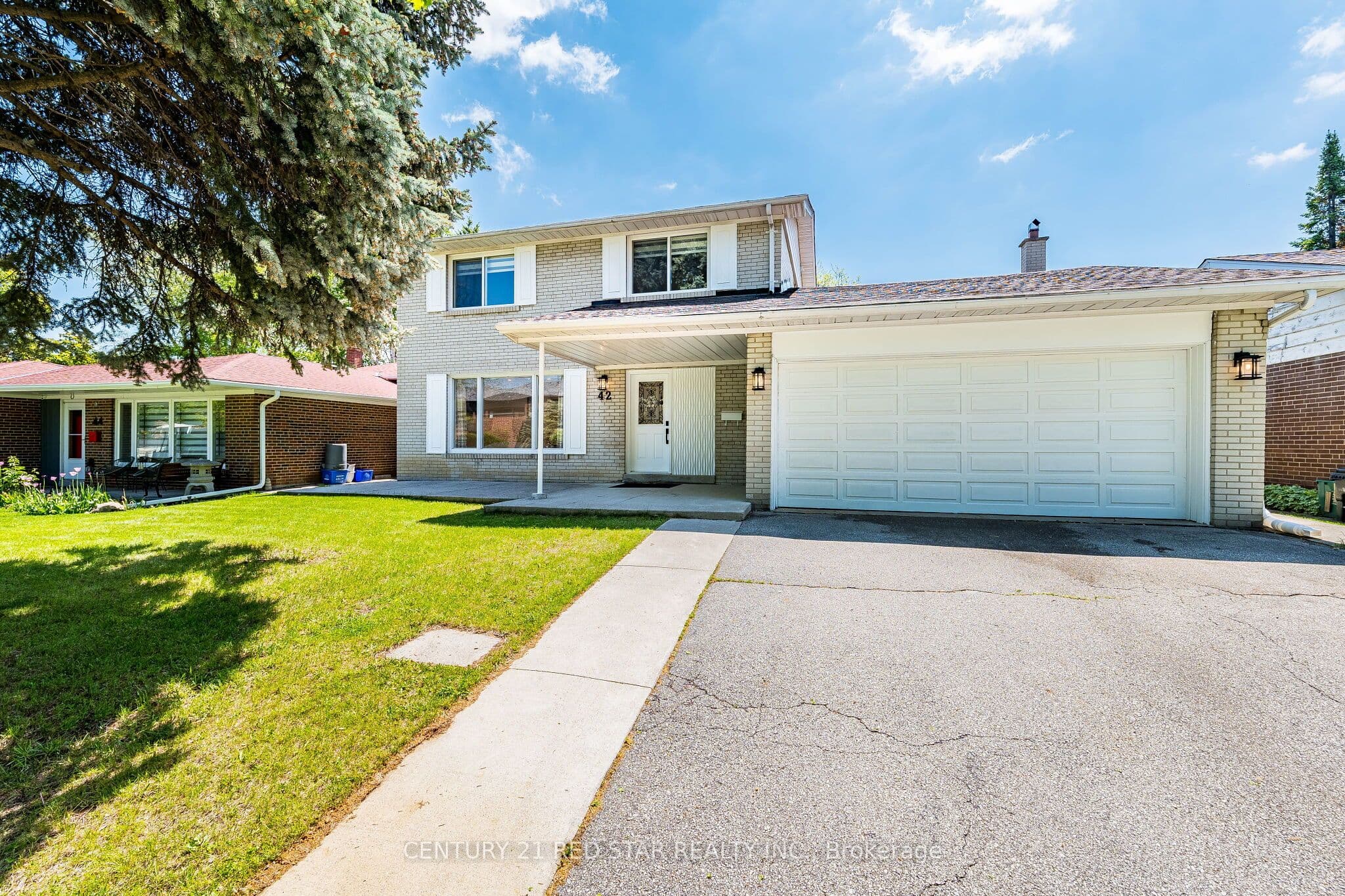 42 Broadfield Drive photo 1