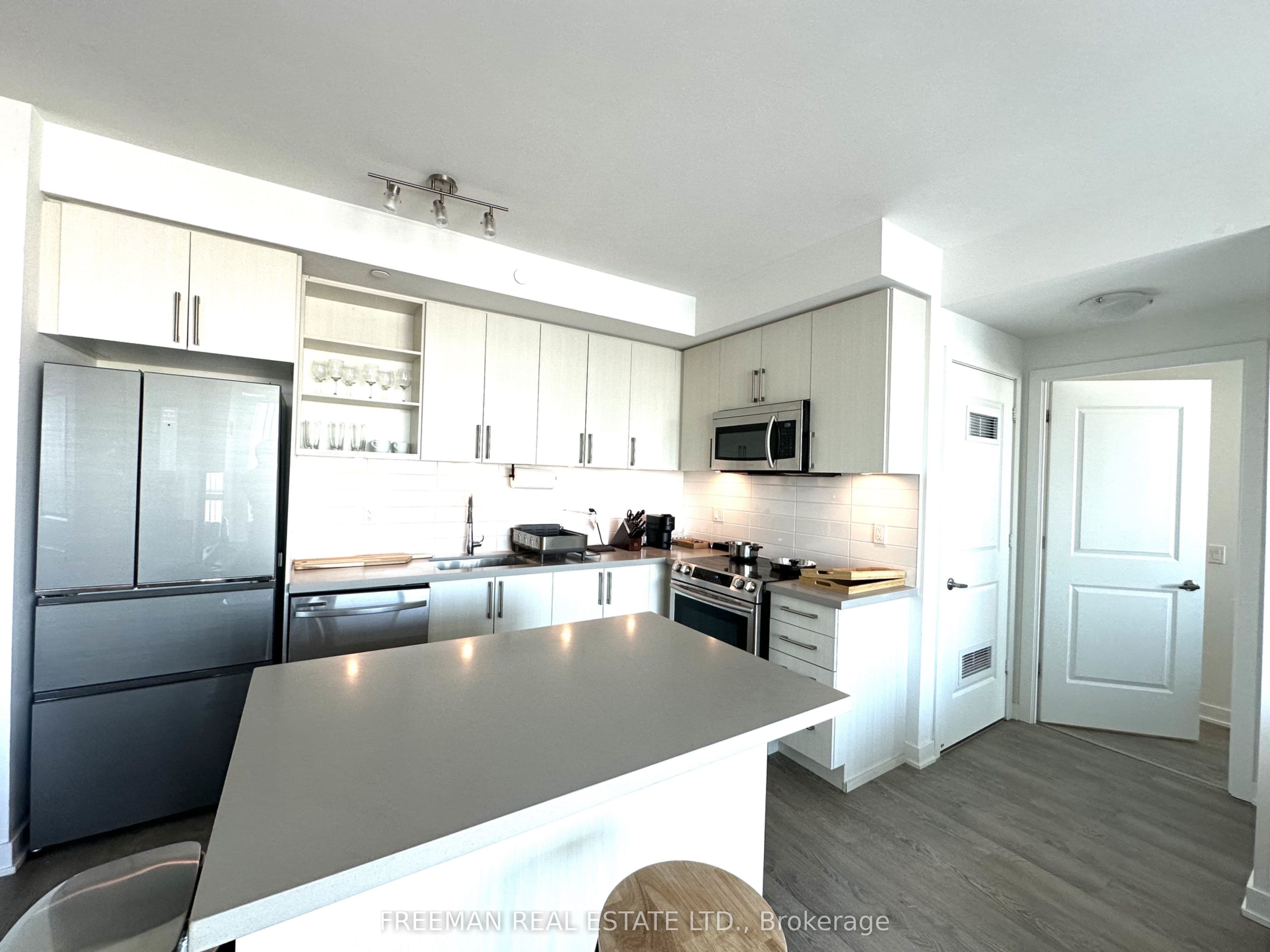 Unit 1509 4699 Glen Erin Drive photo 1