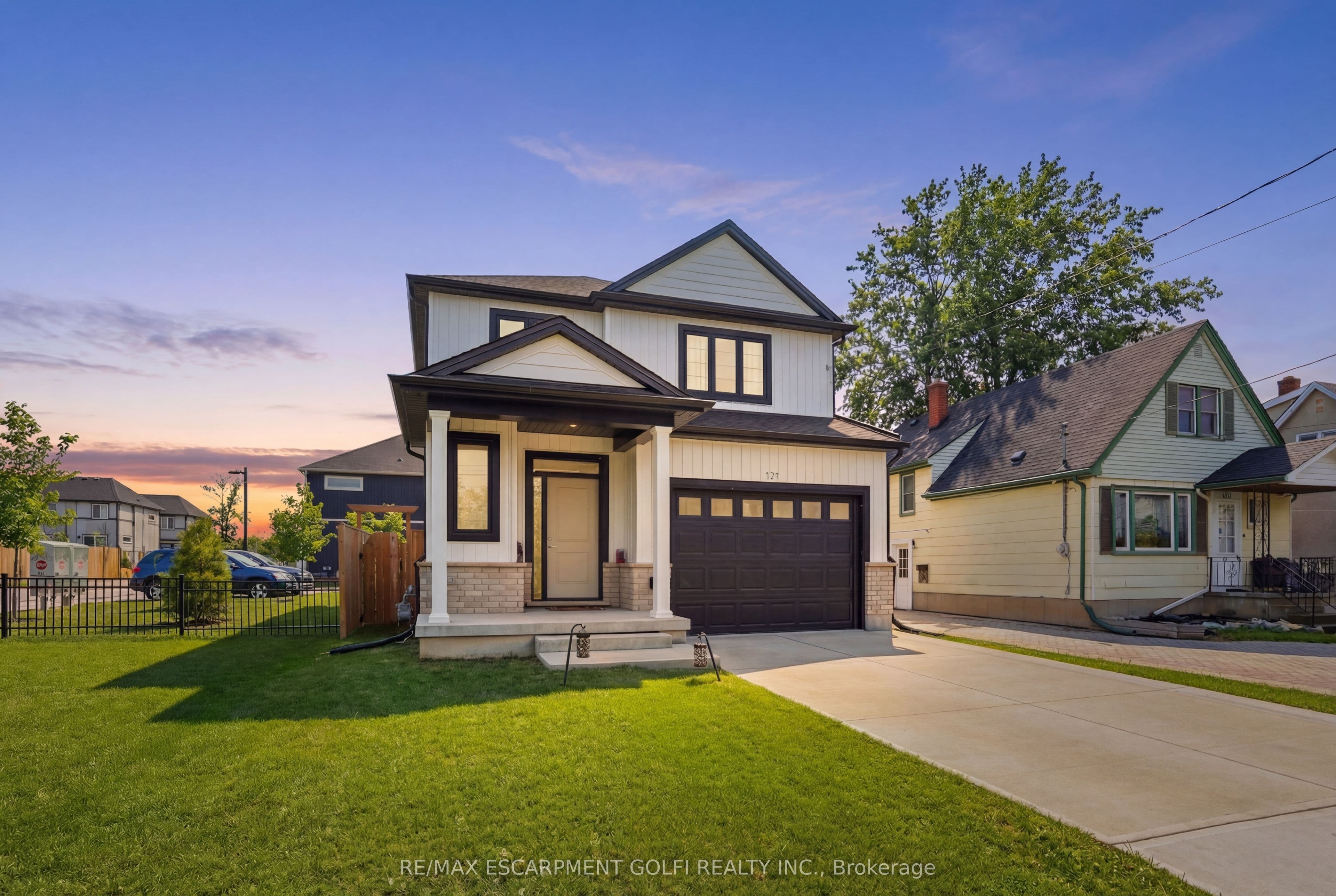 121 Moffatt Street photo 1