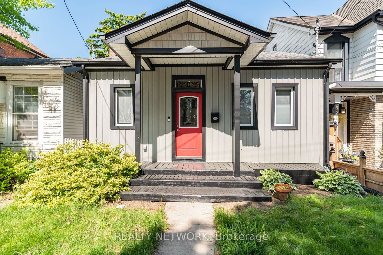 134 Erie Avenue photo 1