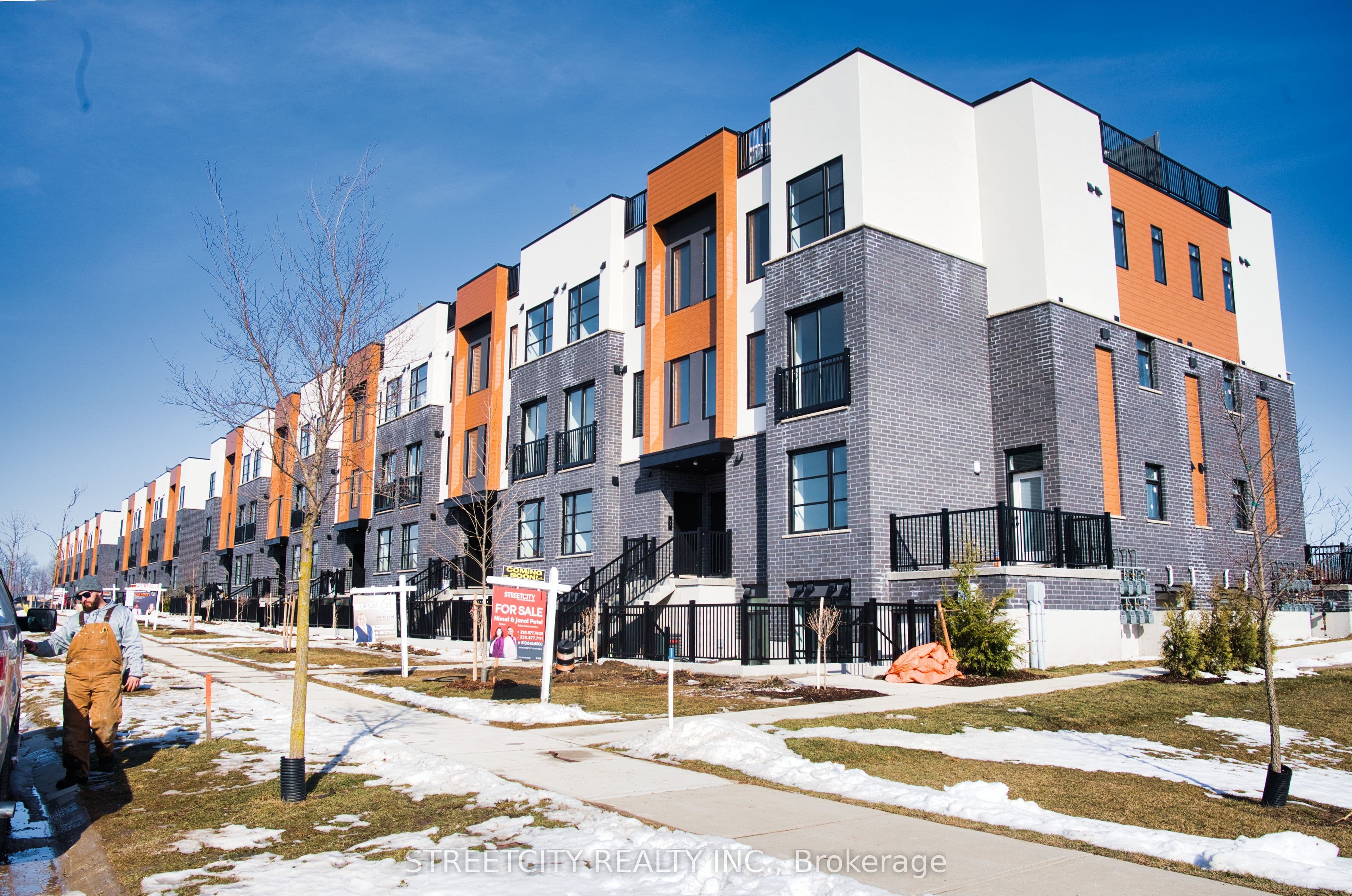 Unit 105 2900 Savoy Street photo 1