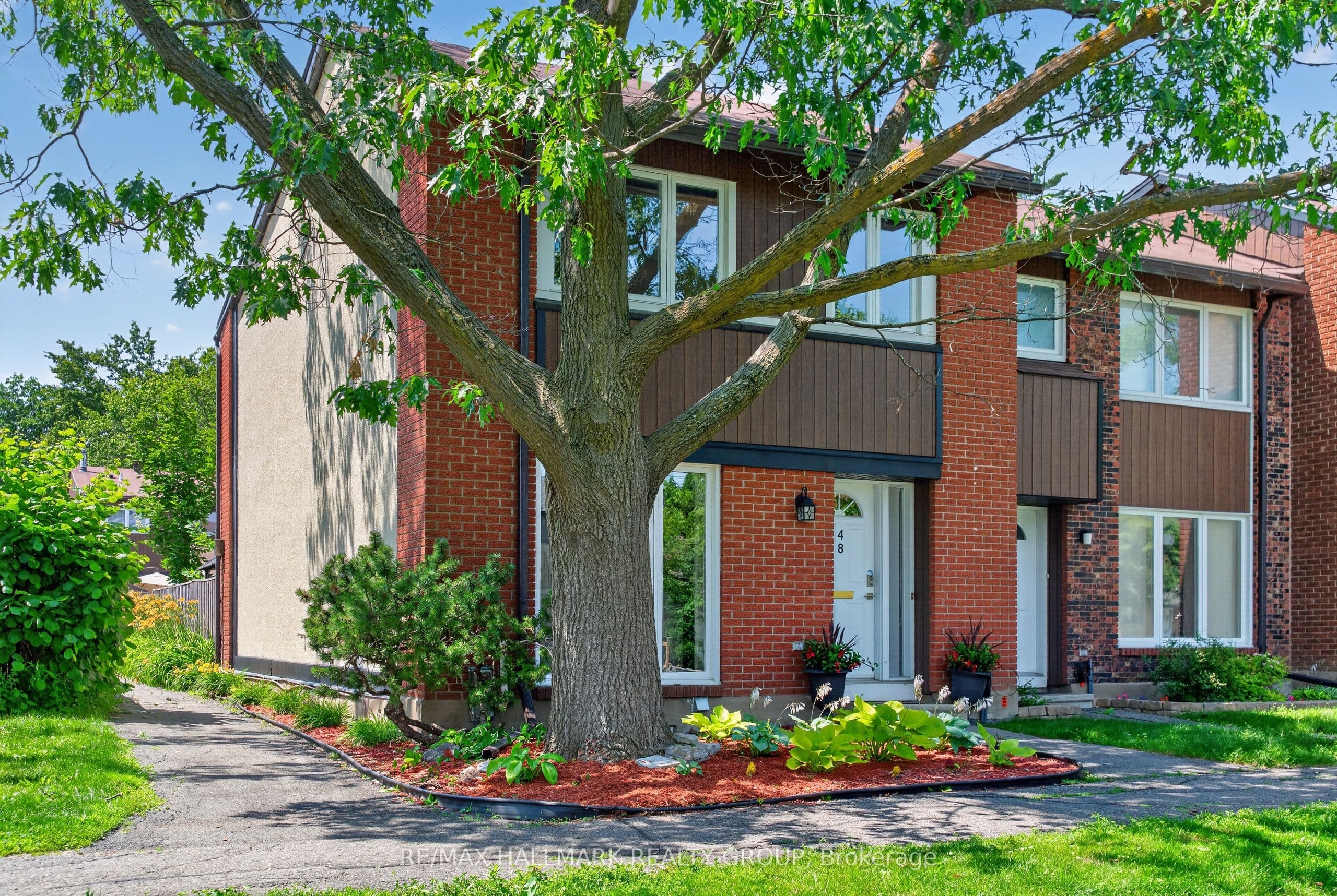 Unit 48 1900 Marquis Avenue photo 1
