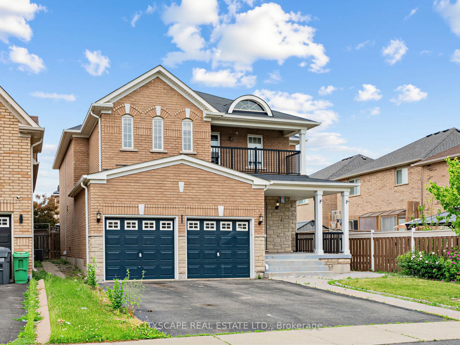 24 Roundstone Drive photo 1
