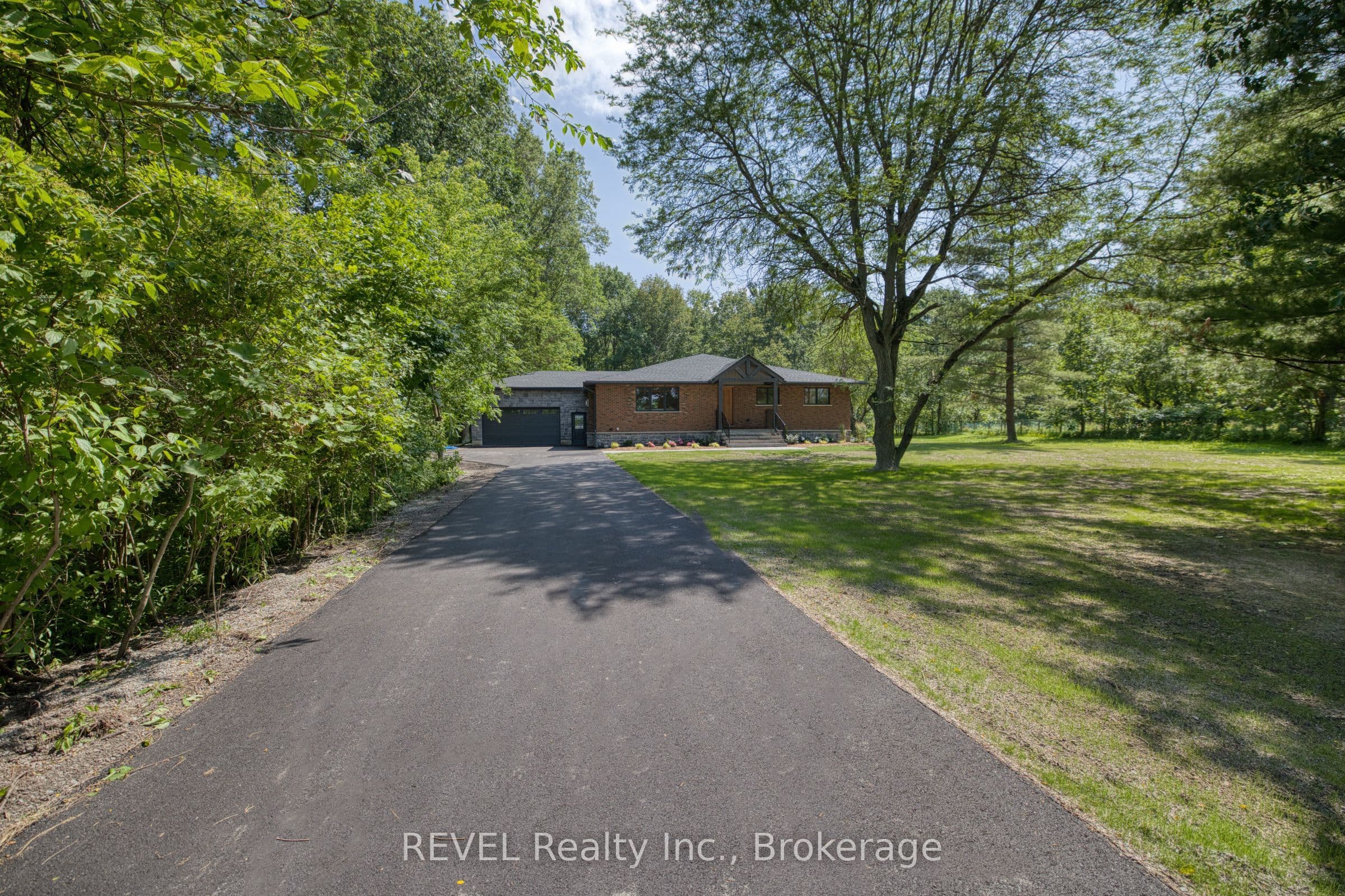 8780 Brown Road photo 1