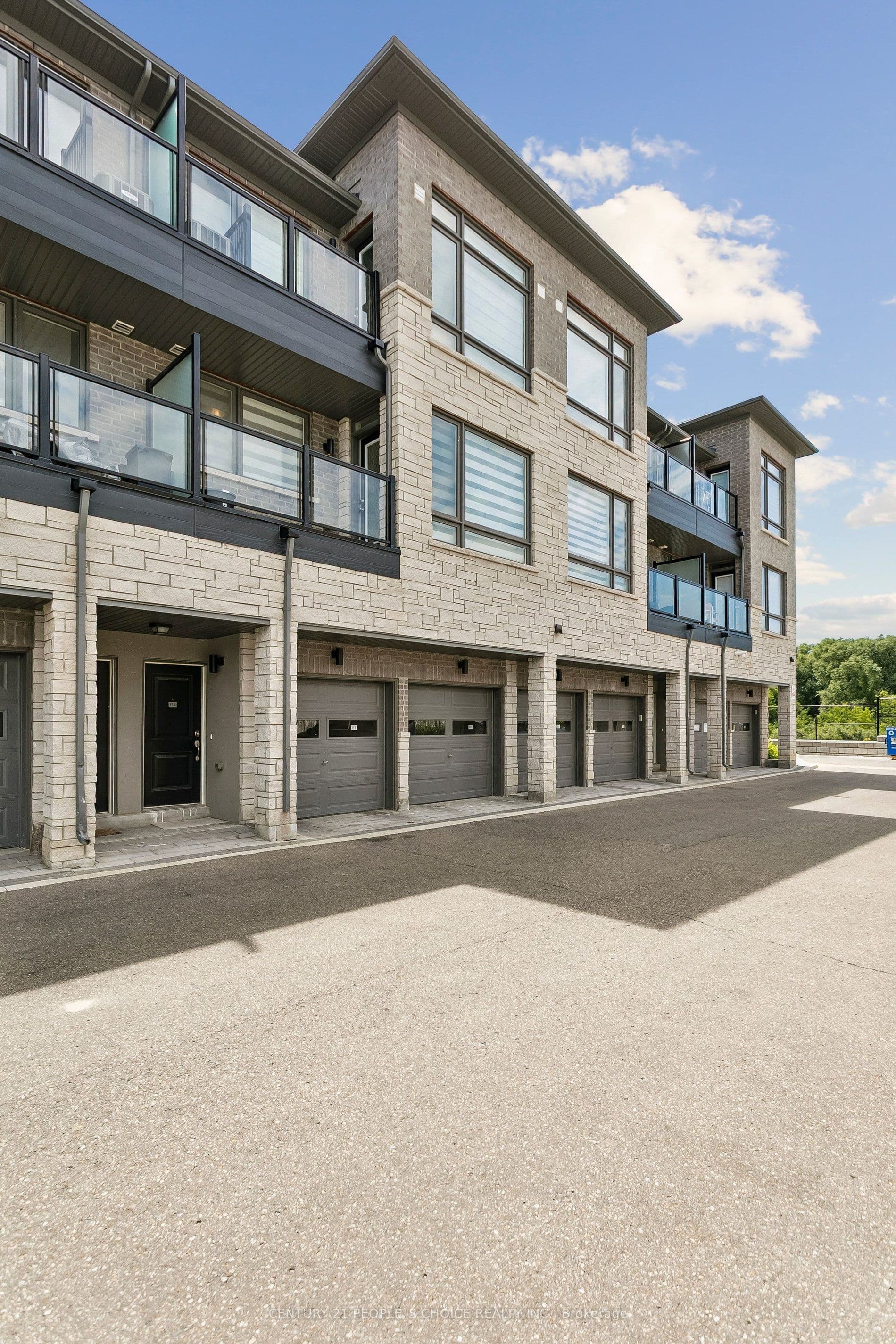 Unit 112 9470 The Gore Road photo 1