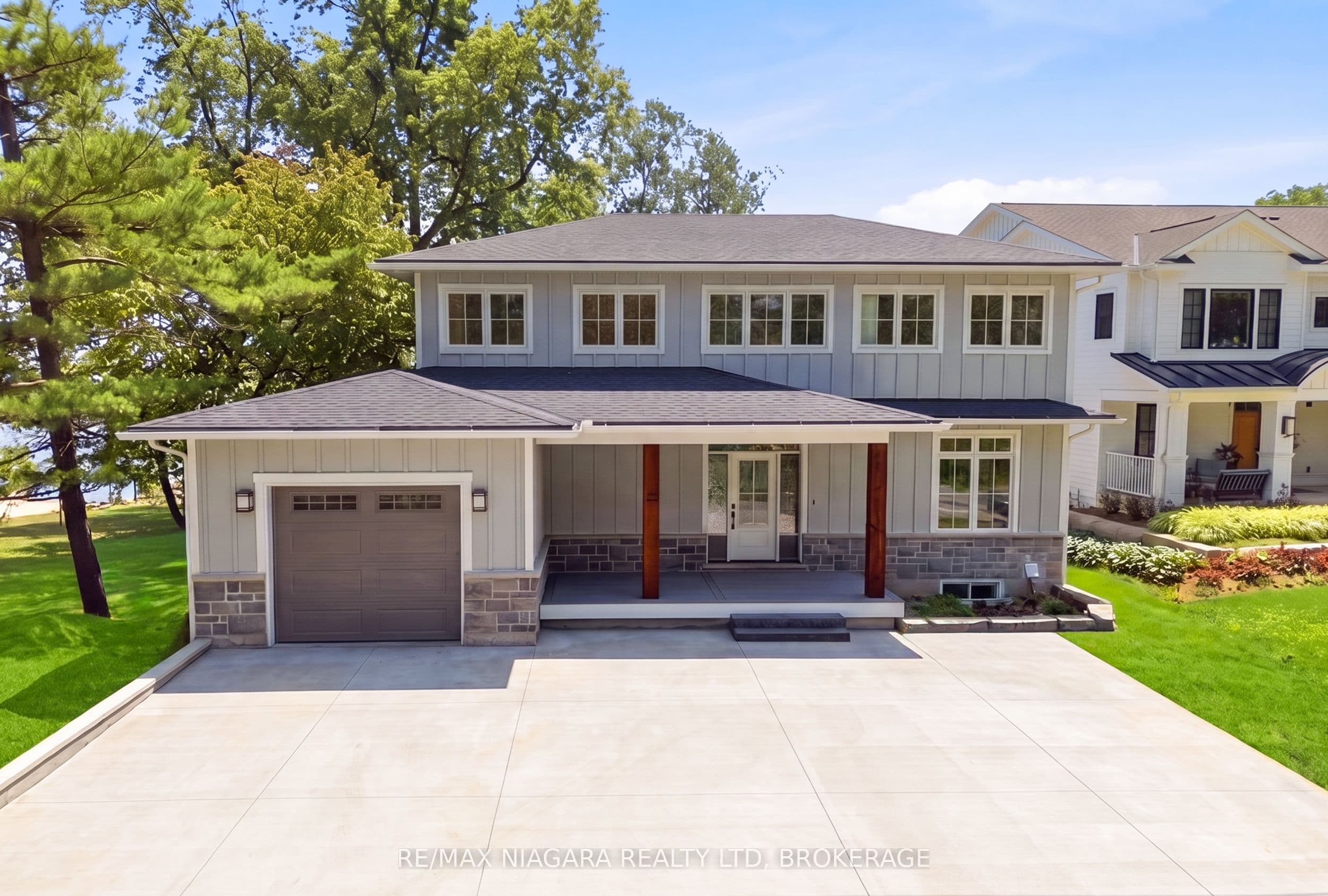 3561 Yacht Harbour Road photo 1