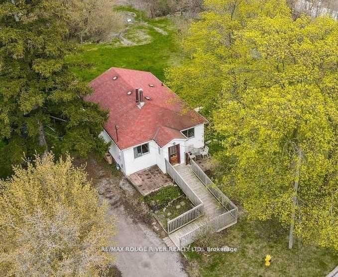 1725 Spruce Hill Road photo 1