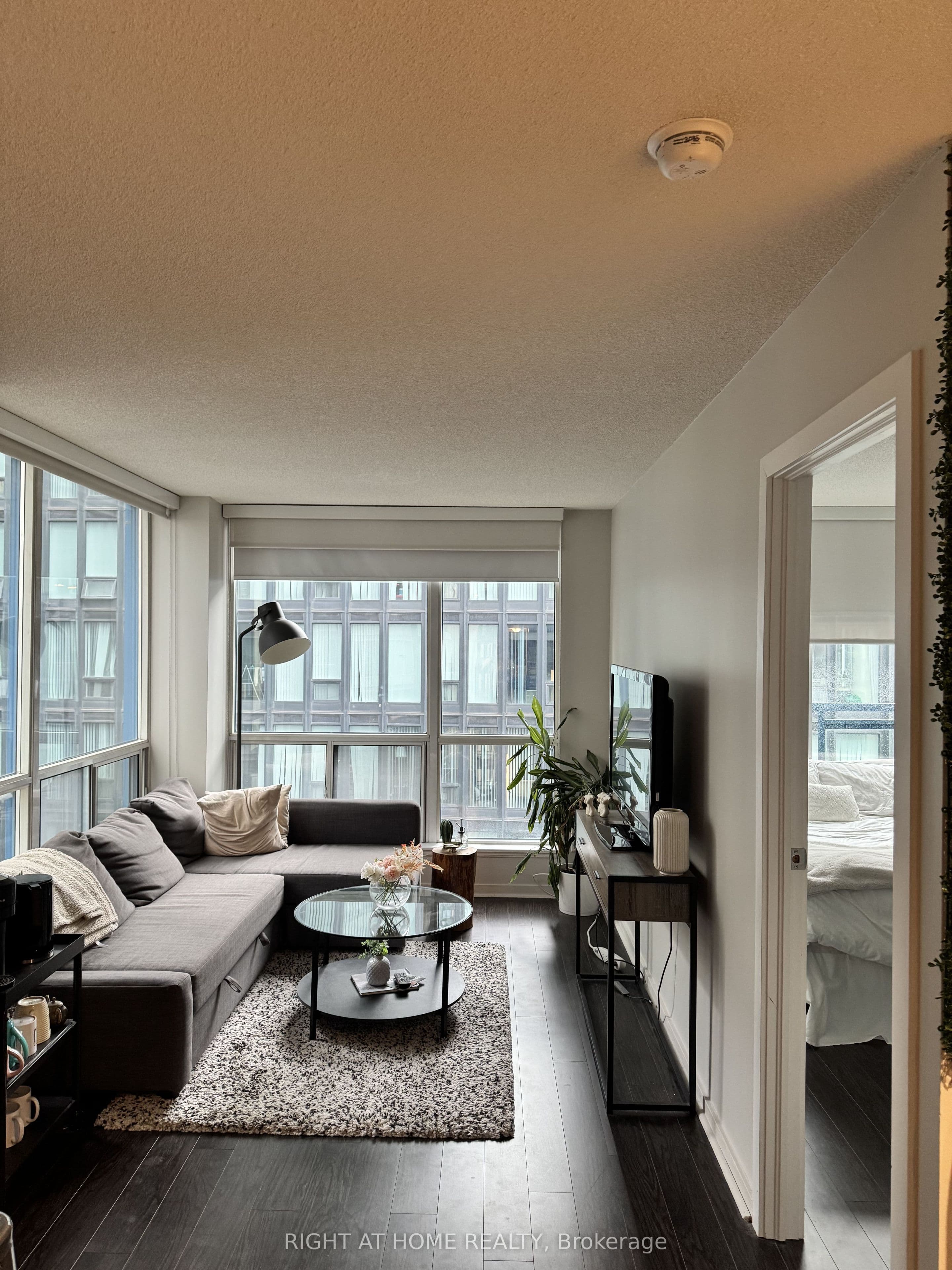 Unit 1013 75 Dalhousie Street photo 1
