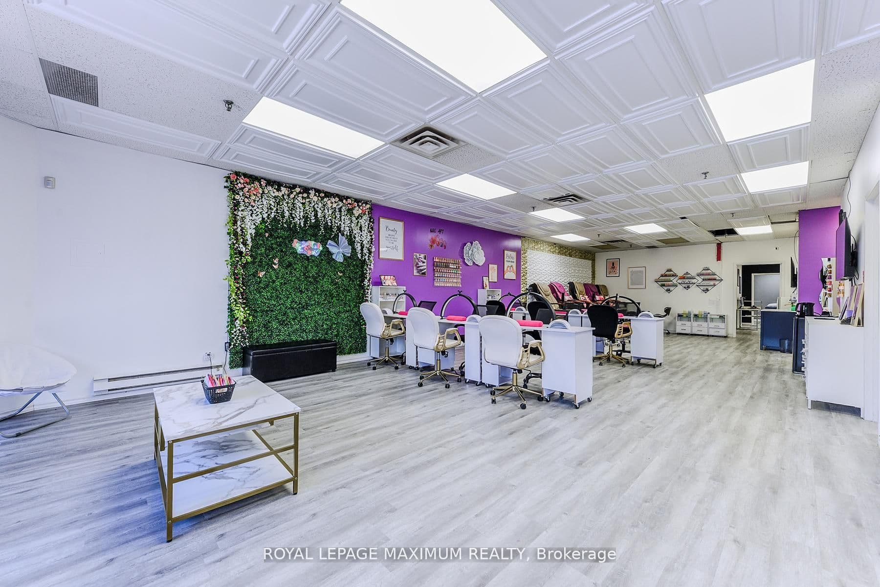 Unit C10 4220 Steeles Avenue photo 1