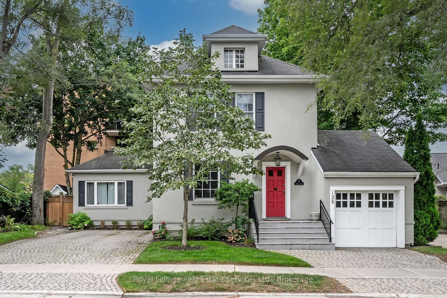 128 Chisholm Street photo 1