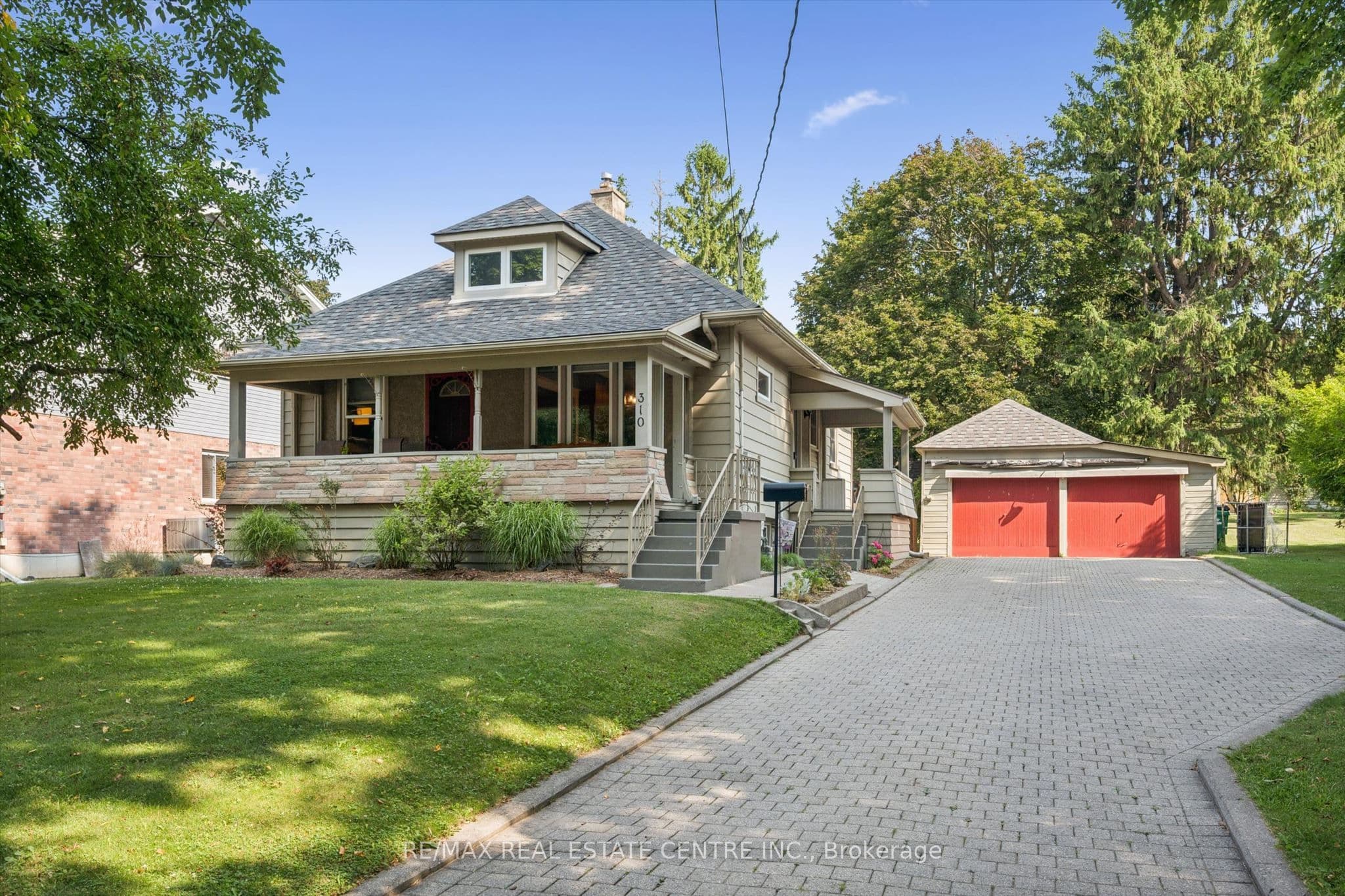 310 Kitchener Road photo 1