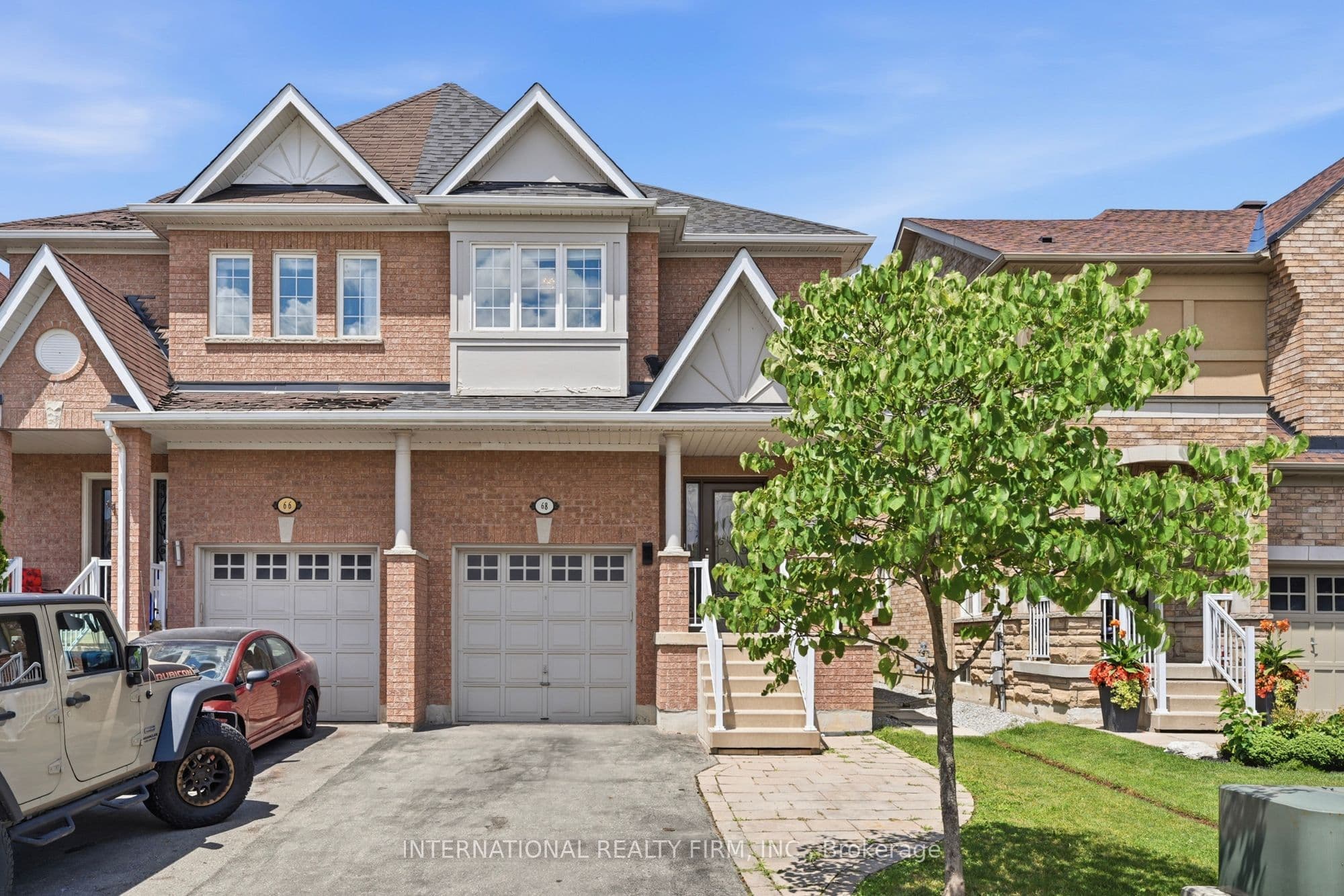 68 Old Orchard Crescent photo 1