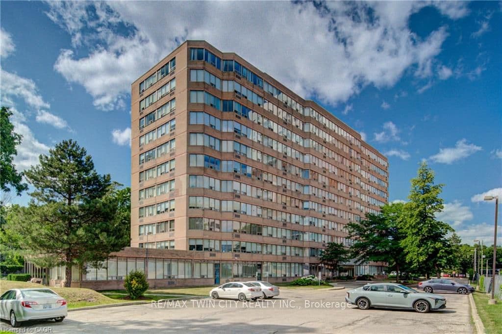 3227 KING Street photo 1