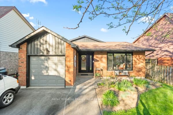 33 Renfield Crescent photo 1