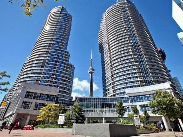 Unit 912 208 Queens Quay photo 1
